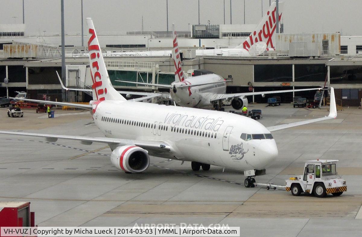 VH-VUZ, 2010 Boeing 737-8FE C/N 39921, At Tullamarine