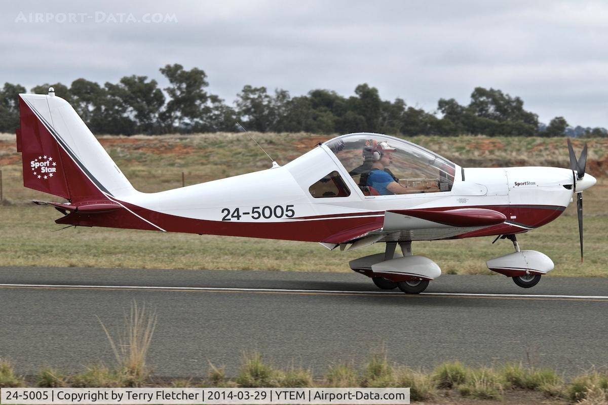 24-5005, 2006 Evektor-Aerotechnik SportStar C/N 2005-0504, At Temora Airport during the 40th Anniversary Fly-In of the Australian Antique Aircraft Association