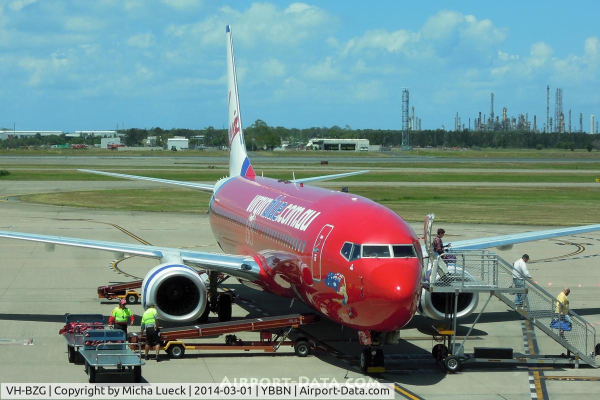 VH-BZG, 2010 Boeing 737-8FE C/N 37822, At Brisbane