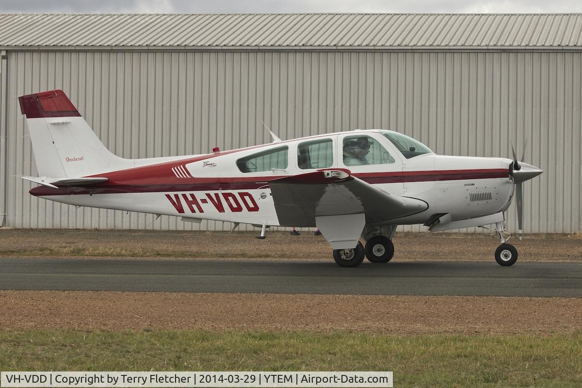 VH-VDD, 1992 Beech F33A Bonanza C/N CE-1672, At Temora Airport during the 40th Anniversary Fly-In of the Australian Antique Aircraft Association
