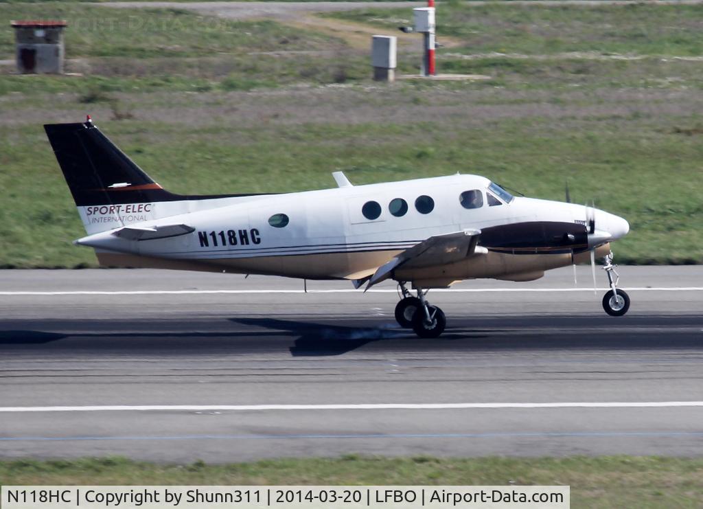 N118HC, Beech C90 King Air C/N LJ-648, Landing rwy 14R