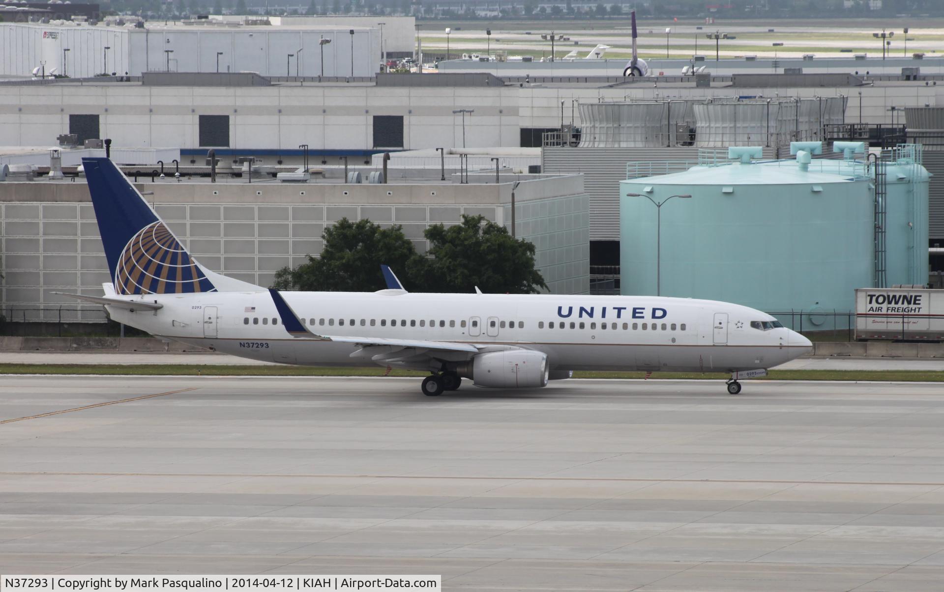 N37293, 2005 Boeing 737-824 C/N 33453, Boeing 737-800