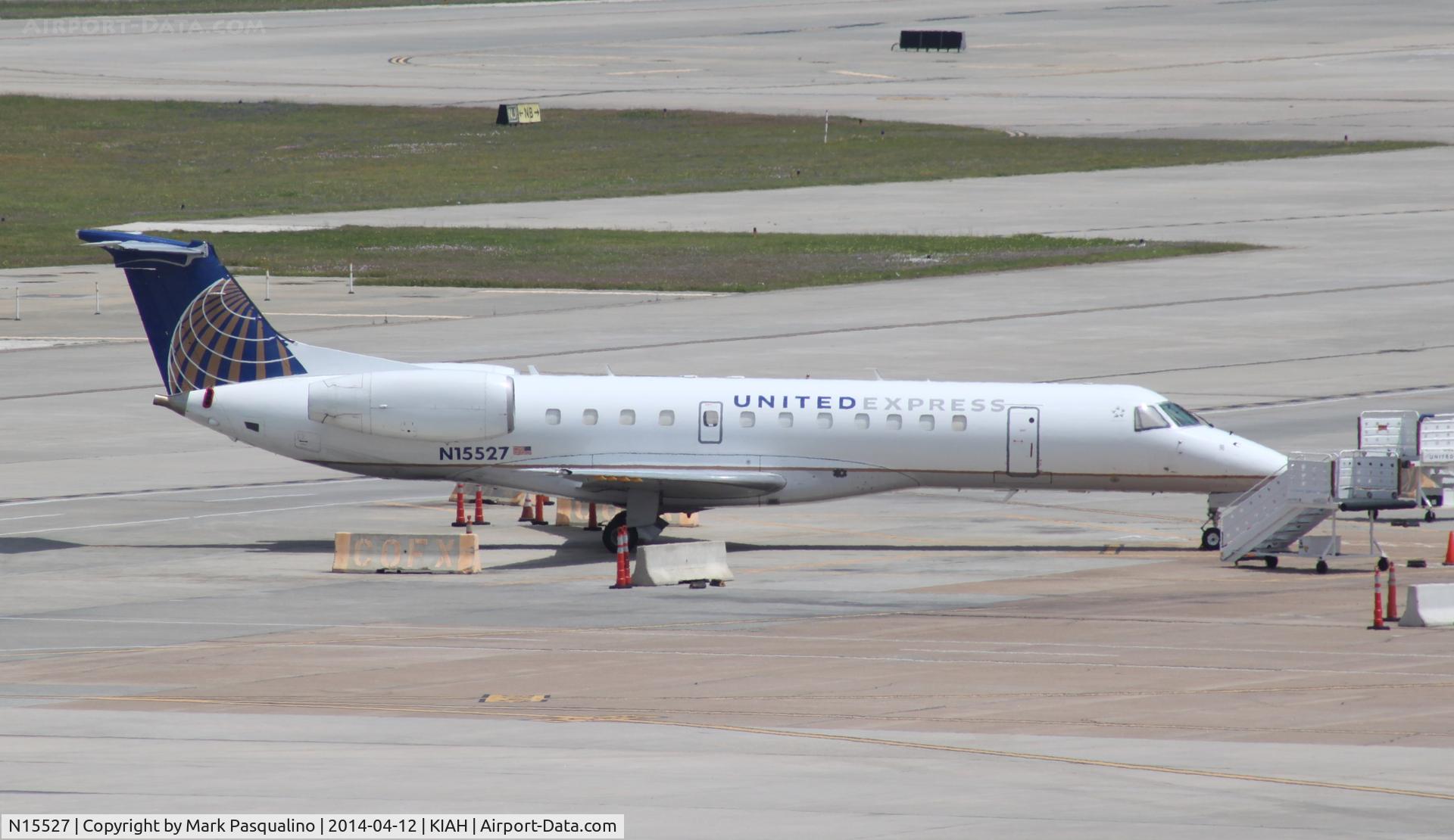 N15527, 2001 Embraer ERJ-135LR (EMB-135LR) C/N 145413, EMB-135LR