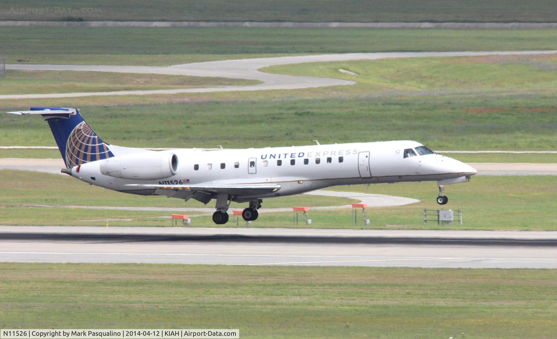 N11526, 2001 Embraer ERJ-135LR (EMB-135LR) C/N 145410, EMB-135LR