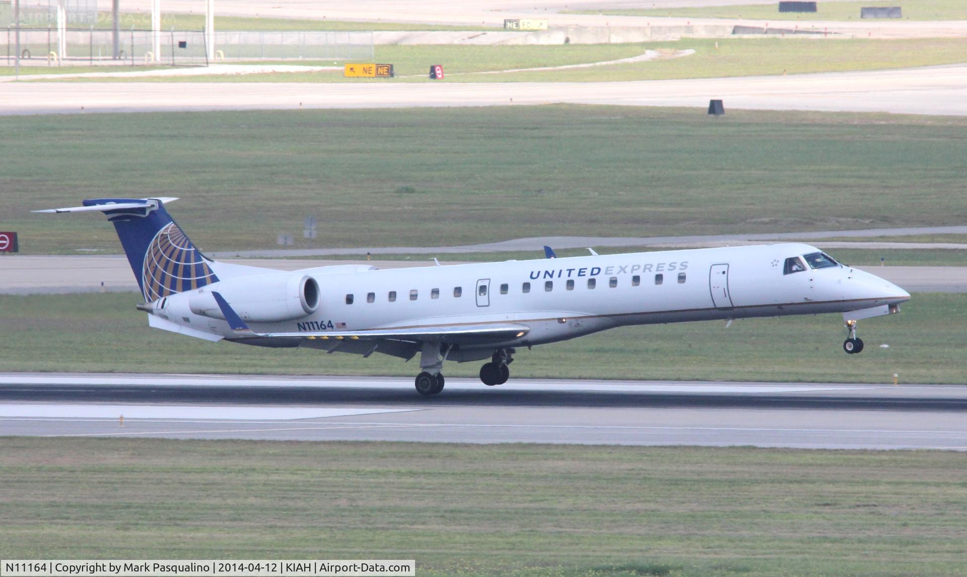 N11164, 2004 Embraer ERJ-145XR (EMB-145XR) C/N 14500817, EMB-145XR