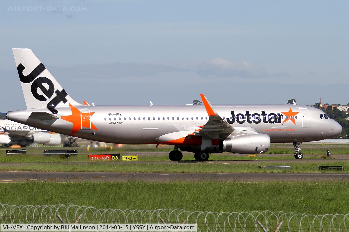 VH-VFX, 2013 Airbus A320-232 C/N 5871, taxiing from 34R