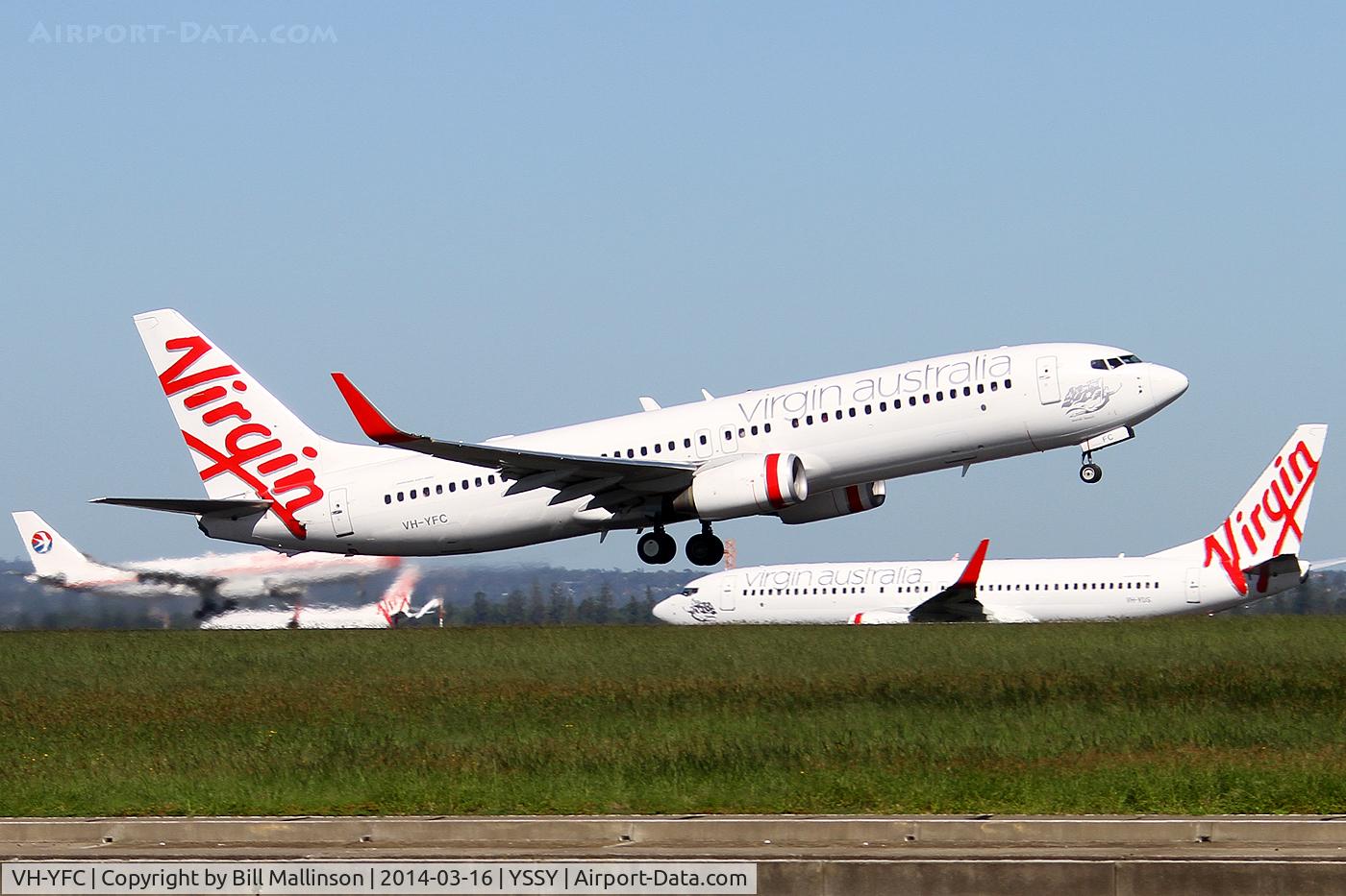 VH-YFC, 2011 Boeing 737-81D C/N 39413, busy place is Foreshore Drive