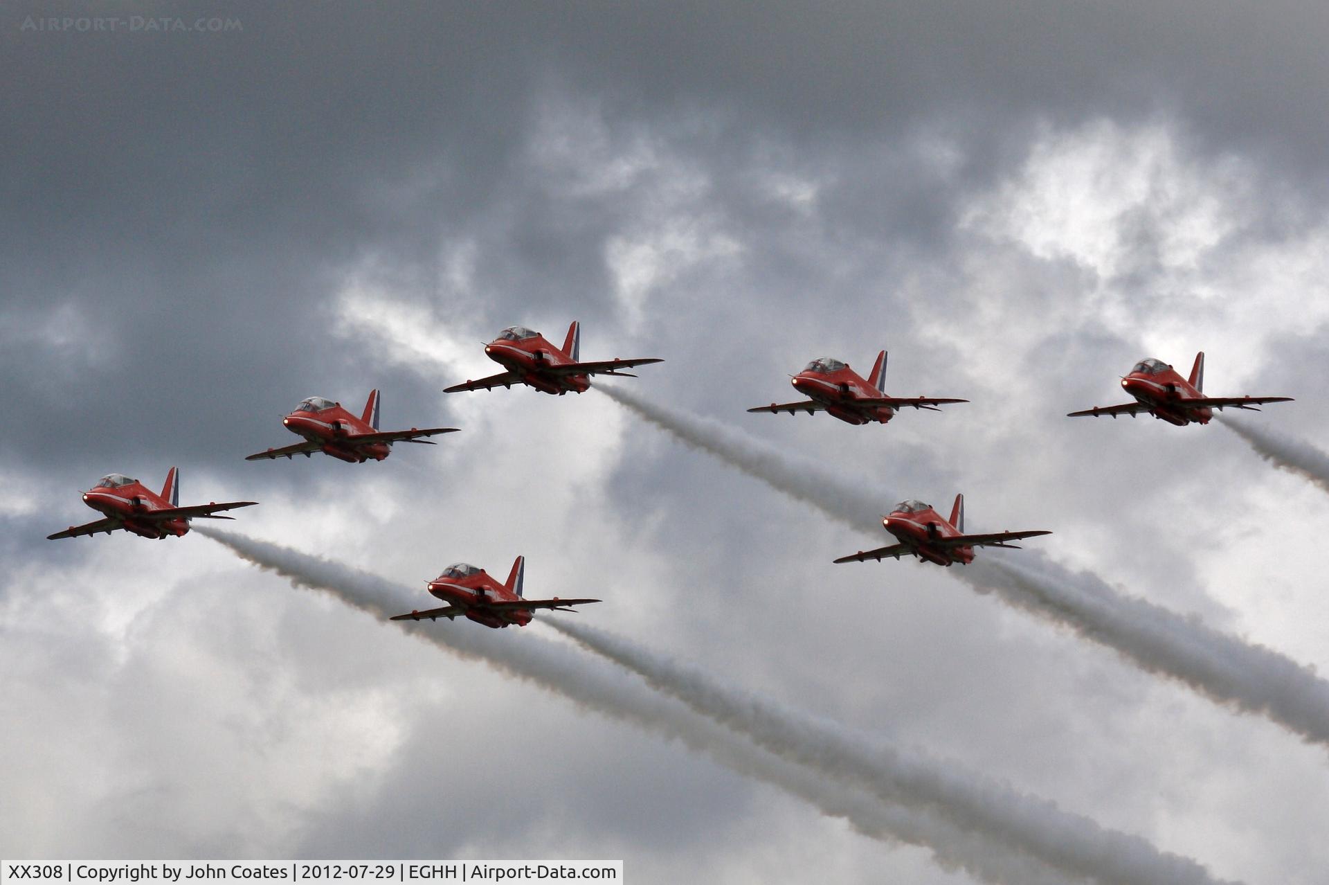 XX308, 1980 Hawker Siddeley Hawk T.1 C/N 143/312133, Reds arriving