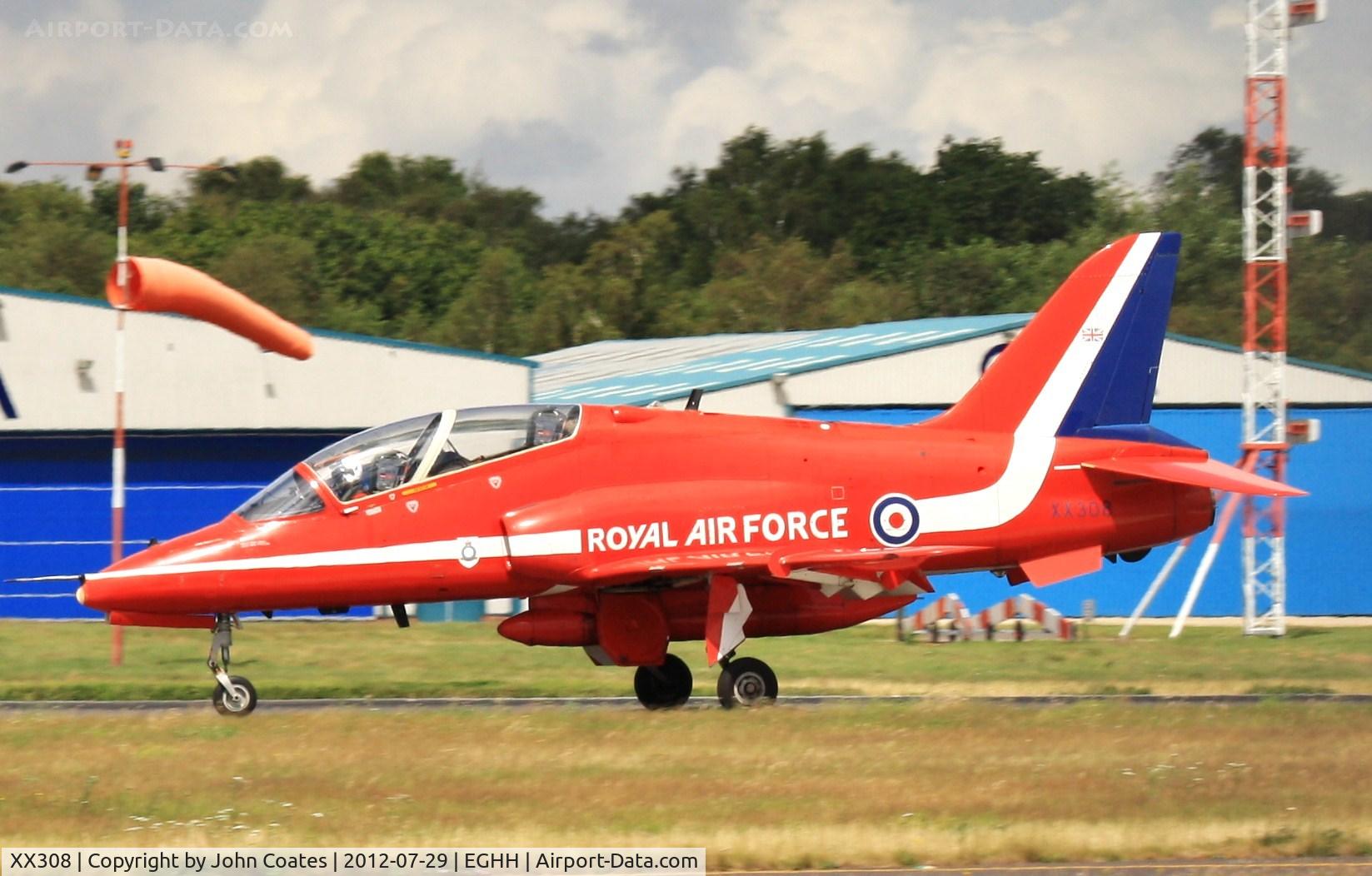 XX308, 1980 Hawker Siddeley Hawk T.1 C/N 143/312133, Reds arriving