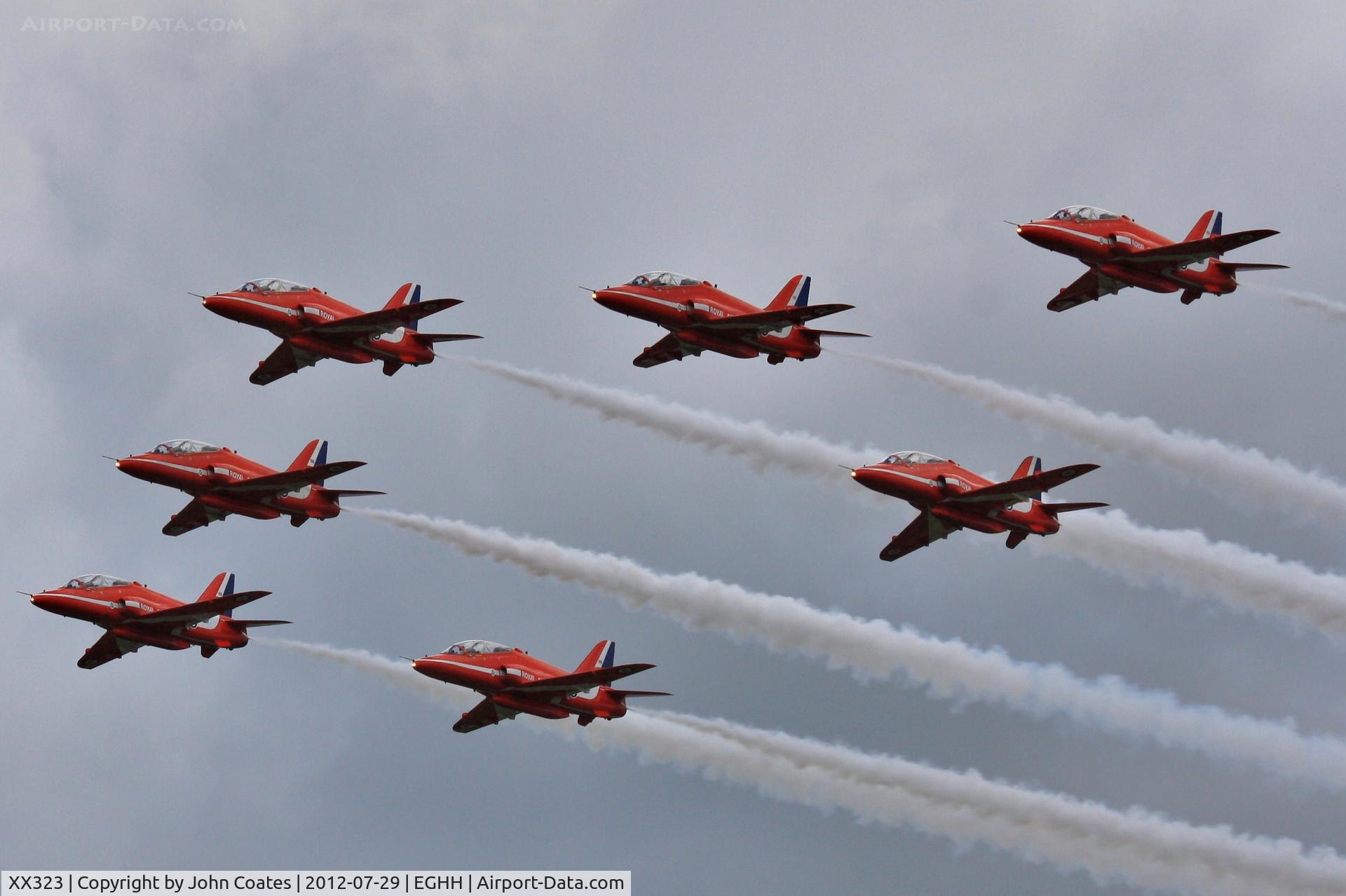 XX323, 1980 Hawker Siddeley Hawk T.1 C/N 167/312148, Reds arriving