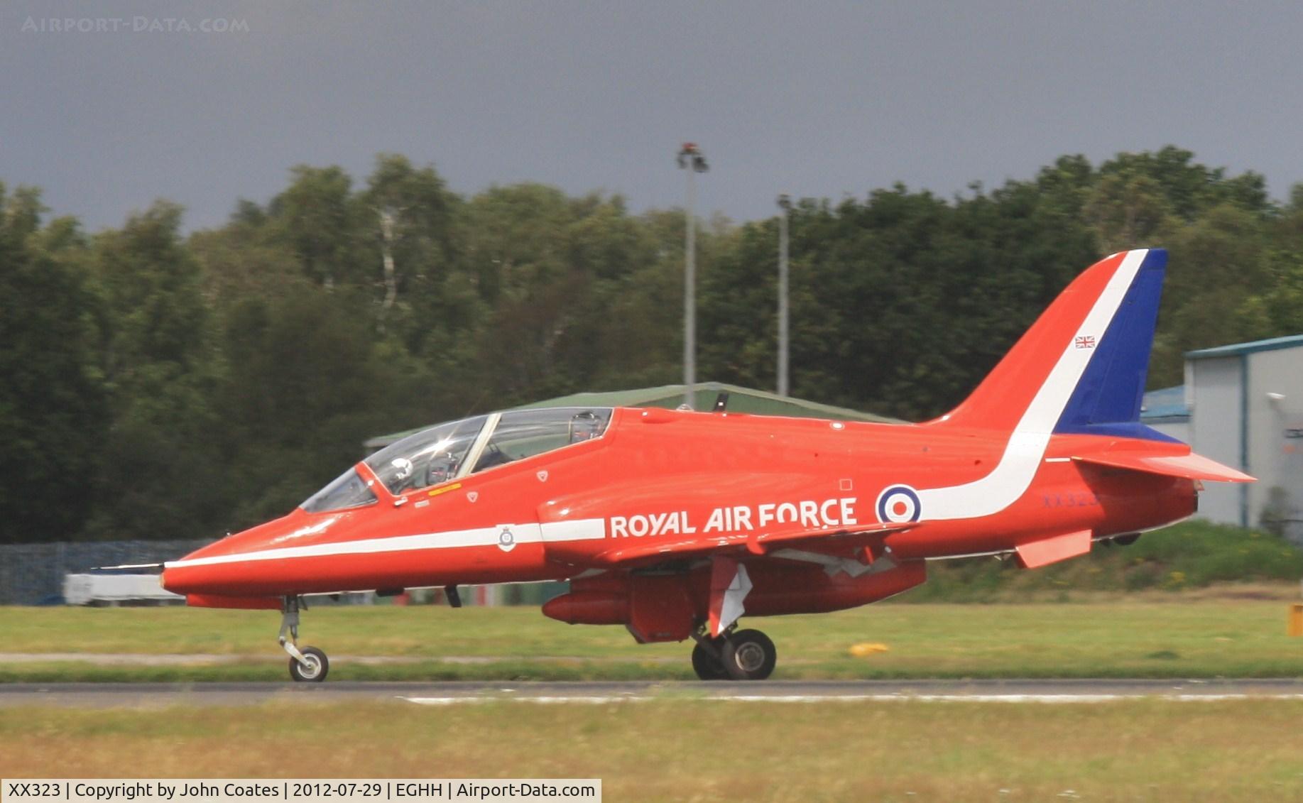 XX323, 1980 Hawker Siddeley Hawk T.1 C/N 167/312148, Reds arriving