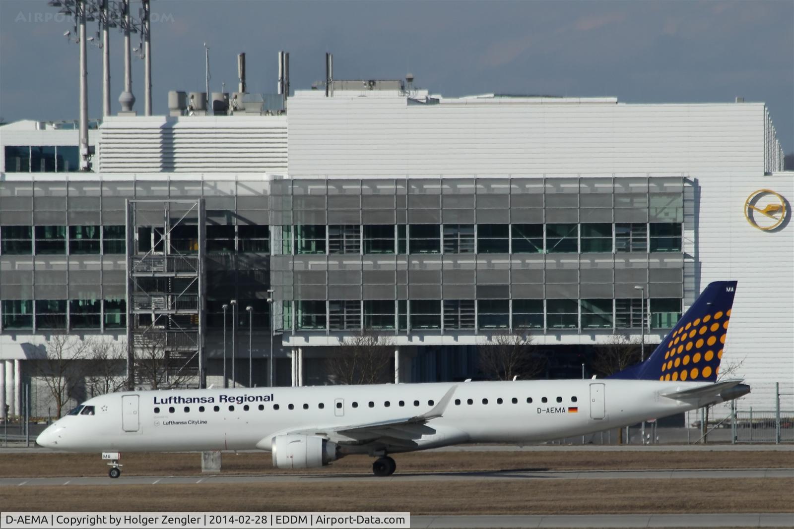 D-AEMA, 2009 Embraer 195LR (ERJ-190-200LR) C/N 19000290, Taxiing to take off on rwy 08R....