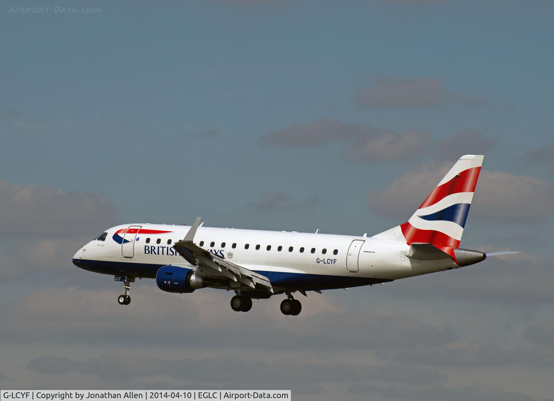 G-LCYF, 2009 Embraer 170STD (ERJ-170-100STD) C/N 17000298, About to land at London City.