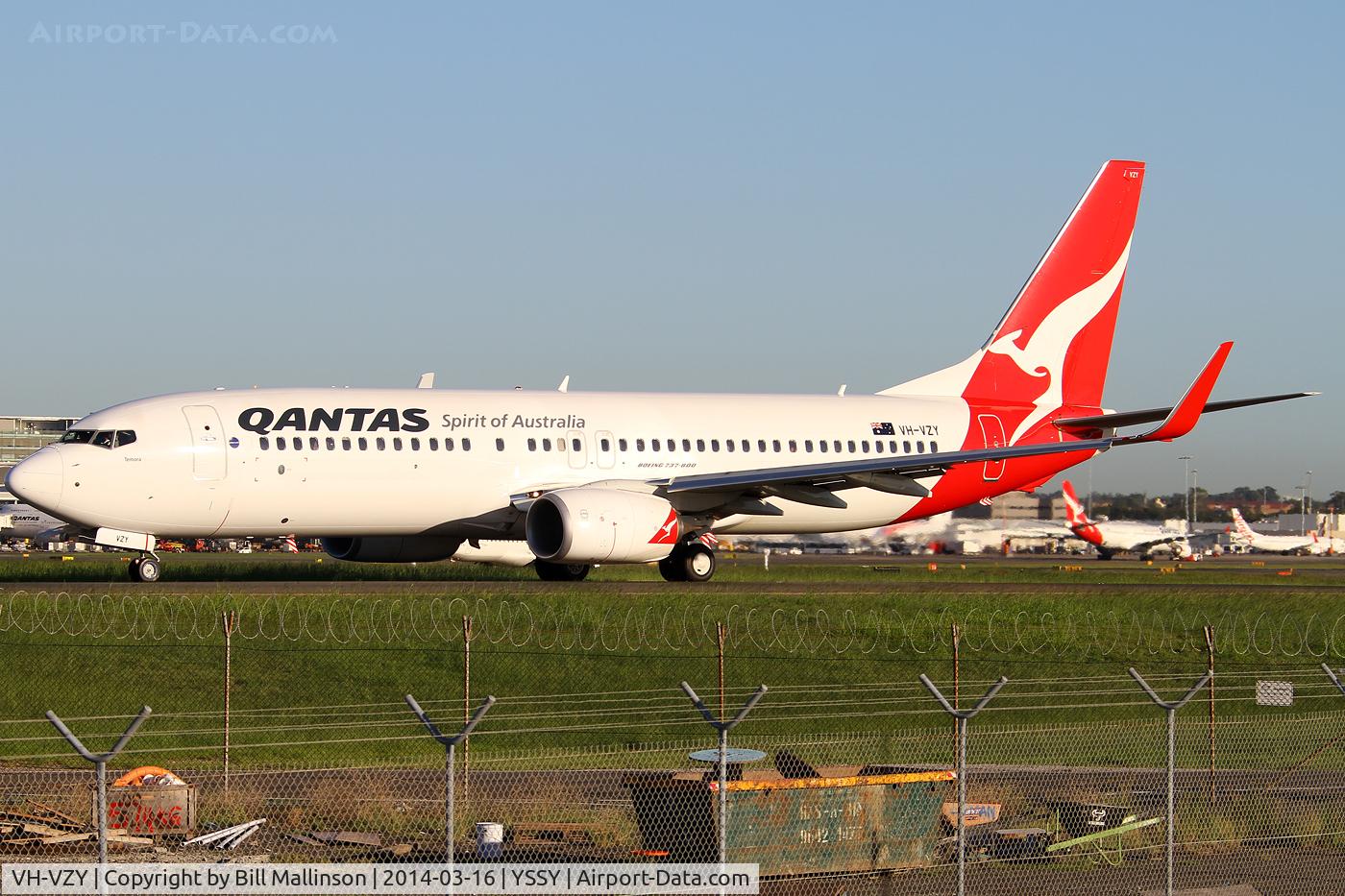 VH-VZY, 2012 Boeing 737-838 C/N 39363, taxiing to 34R
