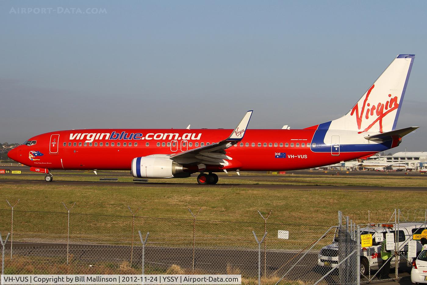 VH-VUS, 2009 Boeing 737-8FE C/N 36607, taxiing to 34R