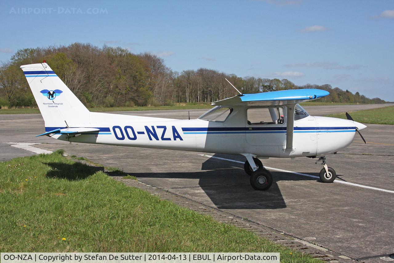 OO-NZA, 1977 Reims FRA150M Aerobat Aerobat C/N FRA150-0336, Parked at Vliegclub Ursel.