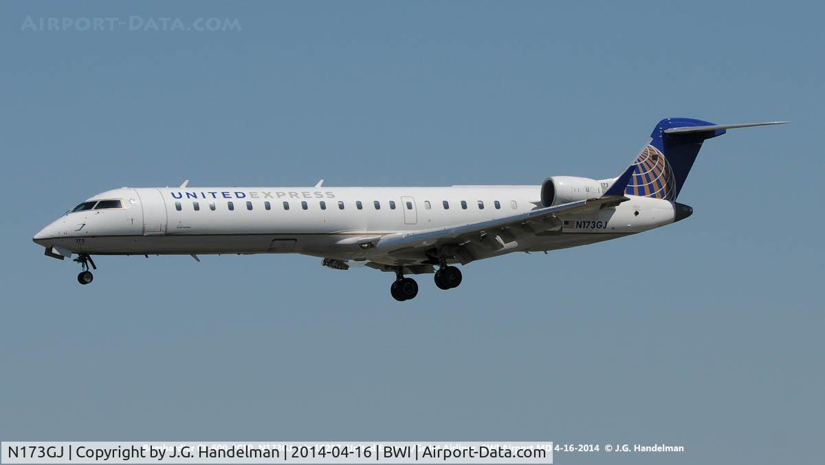 N173GJ, Bombardier CRJ-702 (CL-600-2C10) Regional Jet C/N 10287, On final.