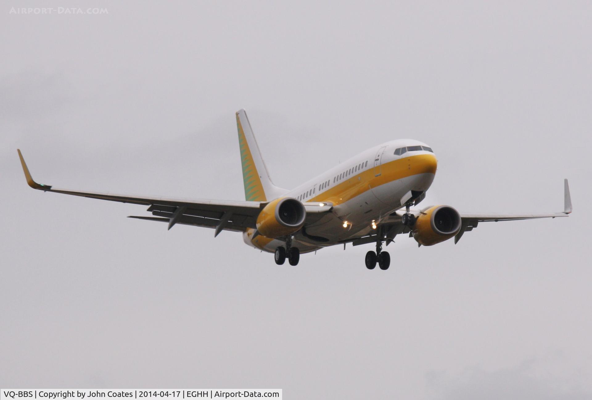 VQ-BBS, 2005 Boeing 737-7AK BBJ C/N 34303, On approach to 26