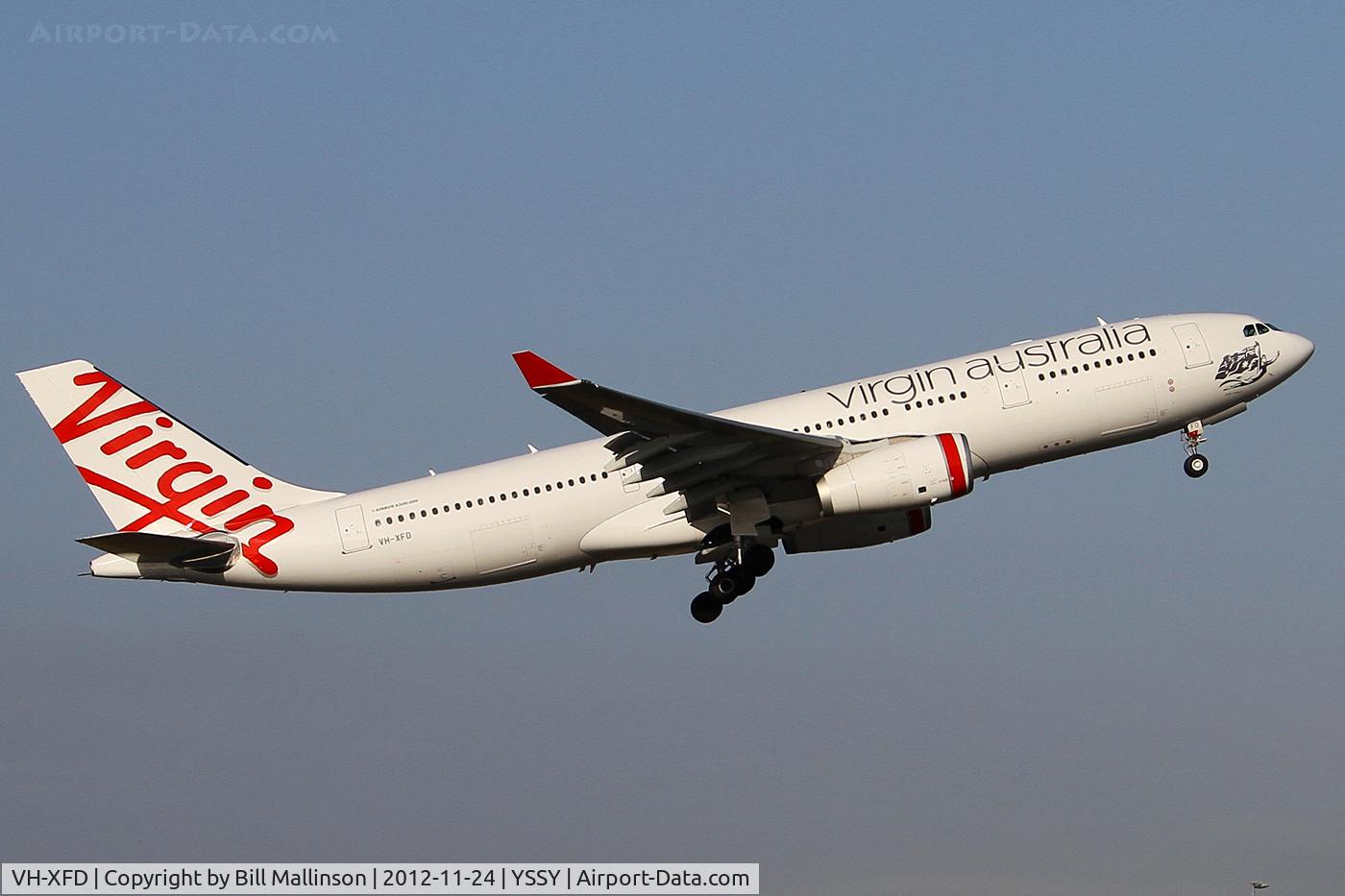 VH-XFD, 2012 Airbus A330-243 C/N 1306, away west to PER