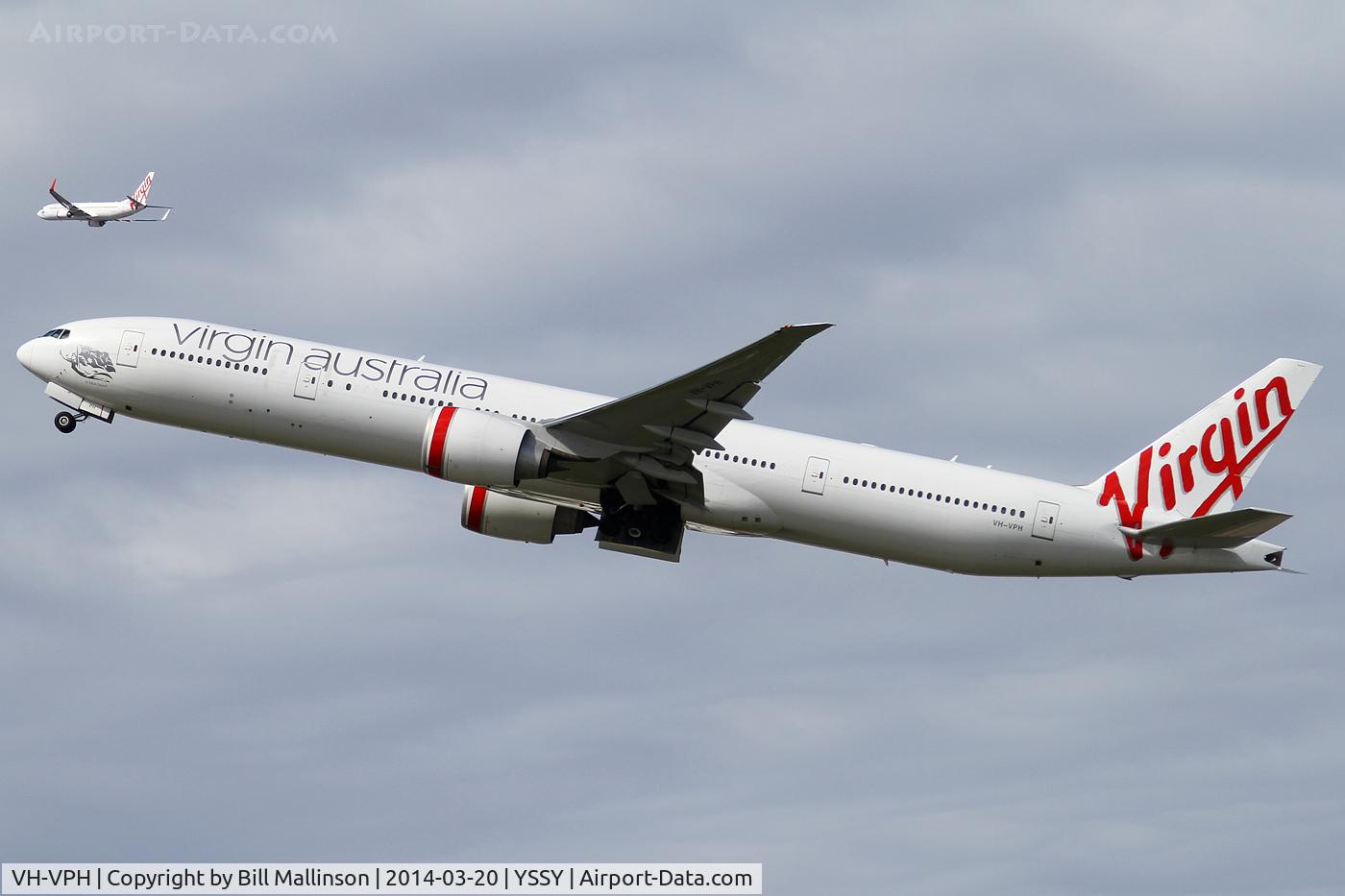 VH-VPH, 2010 Boeing 777-3ZG/ER C/N 37943, away from 34L