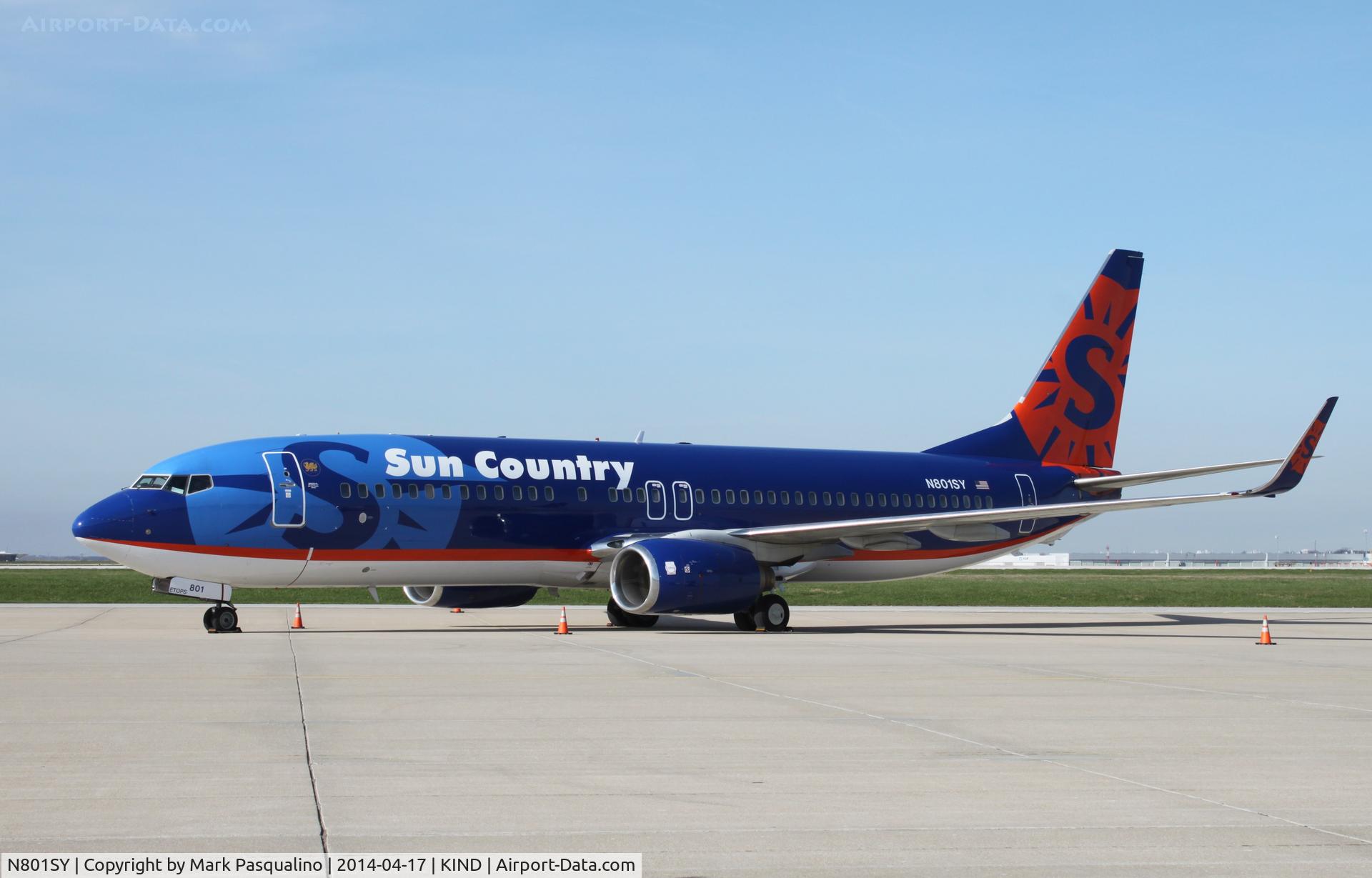 N801SY, 2001 Boeing 737-8Q8 C/N 30332, Boeing 737-800