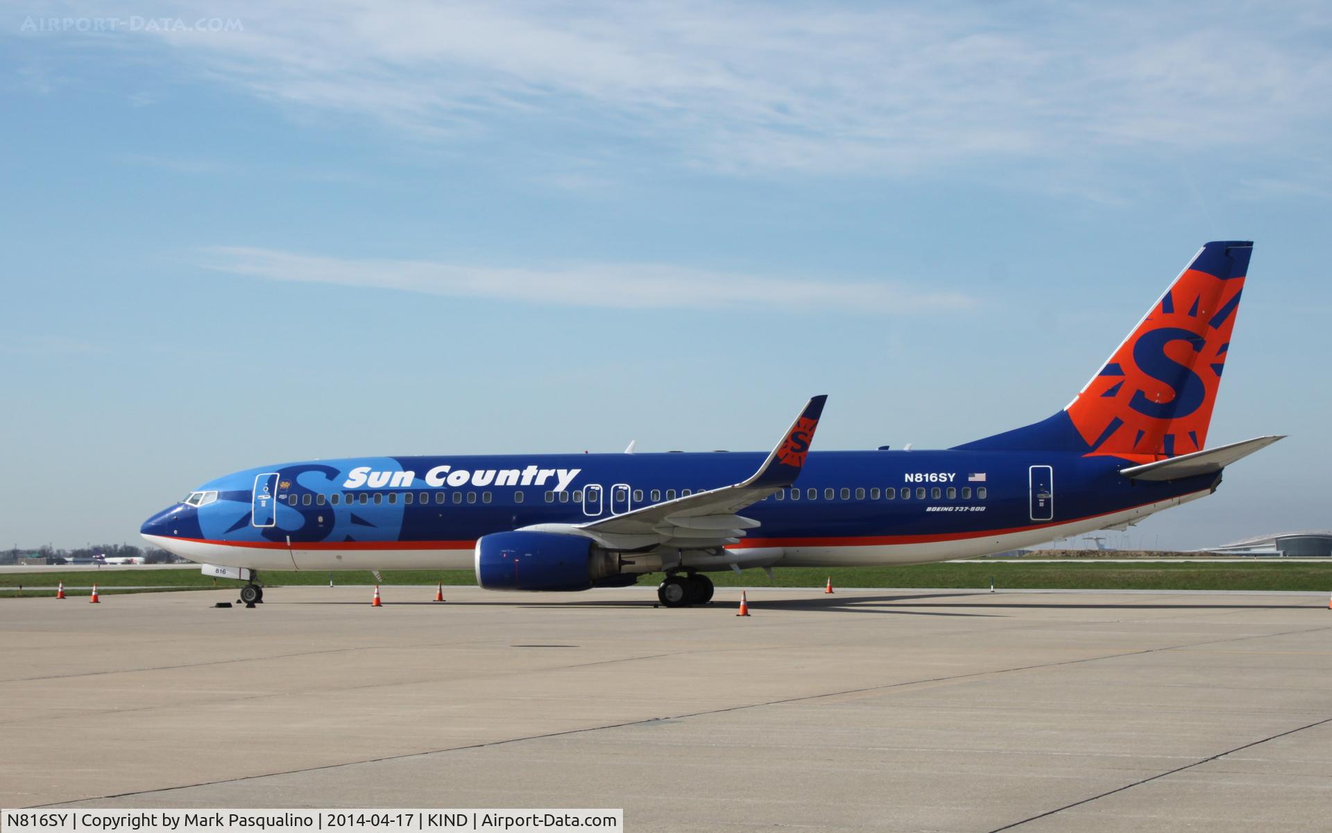 N816SY, 2001 Boeing 737-8Q8 C/N 30637, Boeing 737-800