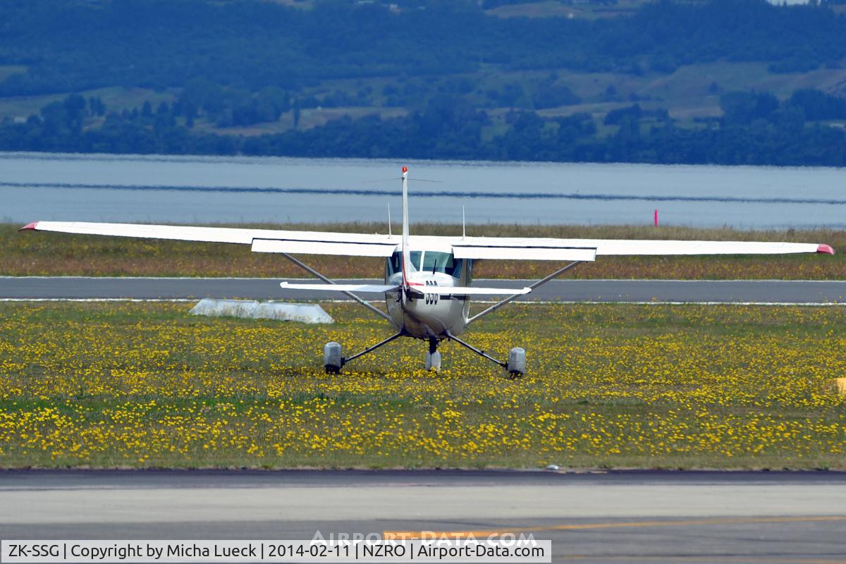 ZK-SSG, Cessna 152 C/N 15285466, At Rotorua