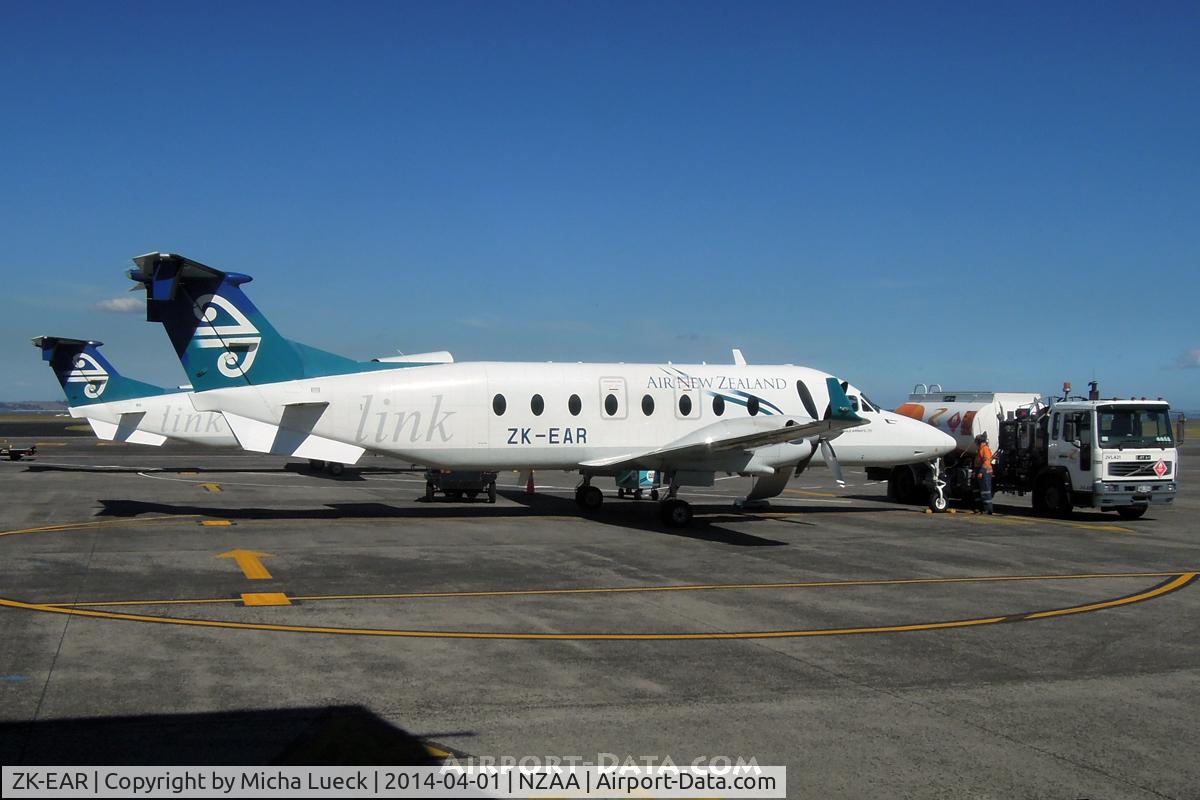 ZK-EAR, 1999 Beech 1900D C/N UE-388, At Auckland