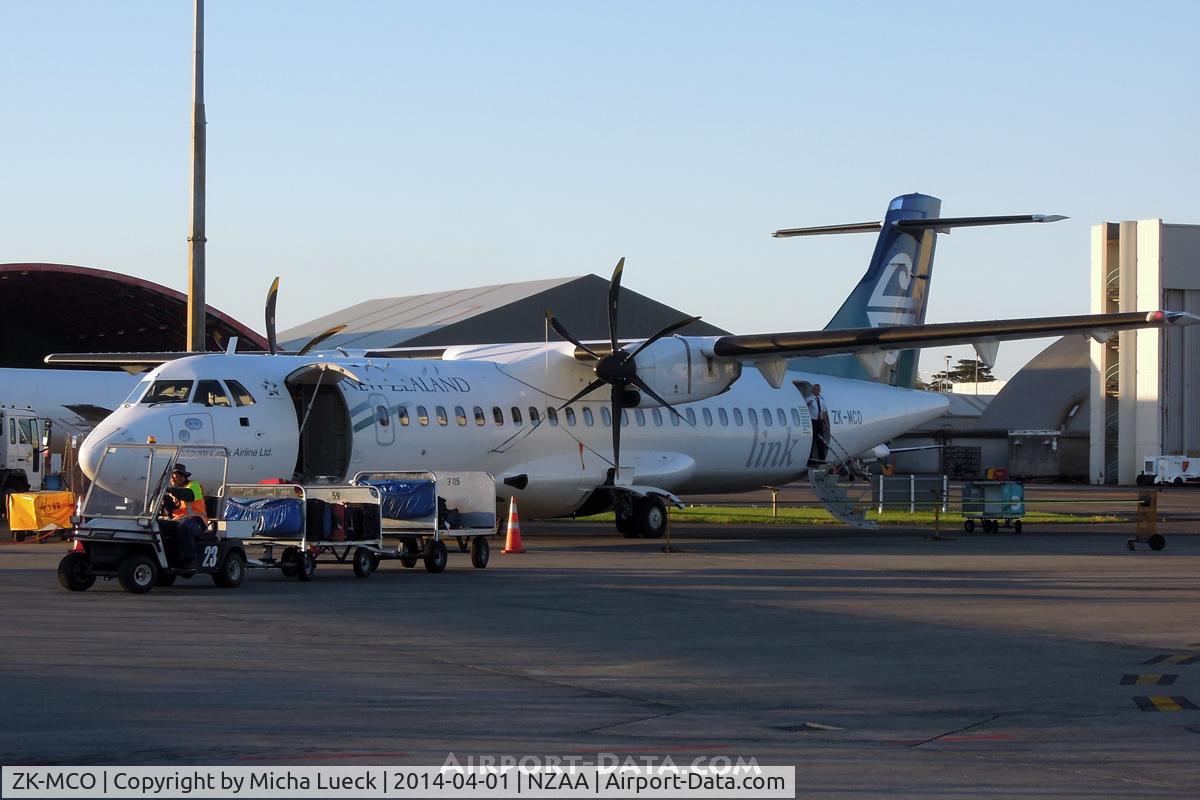 ZK-MCO, 1999 ATR 72-212A C/N 628, At Auckland