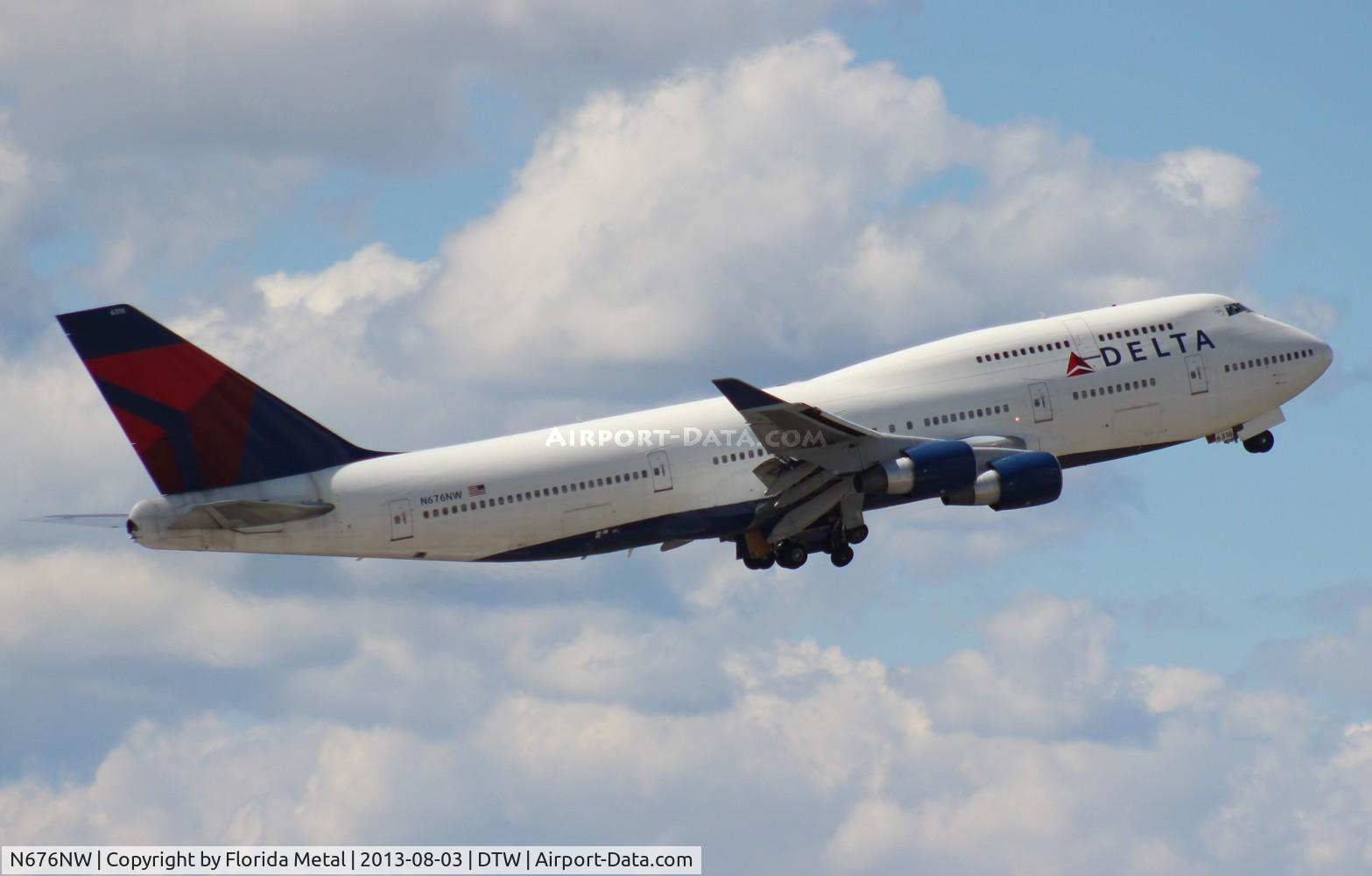 N676NW, 2002 Boeing 747-451 C/N 33002, Delta 747-400