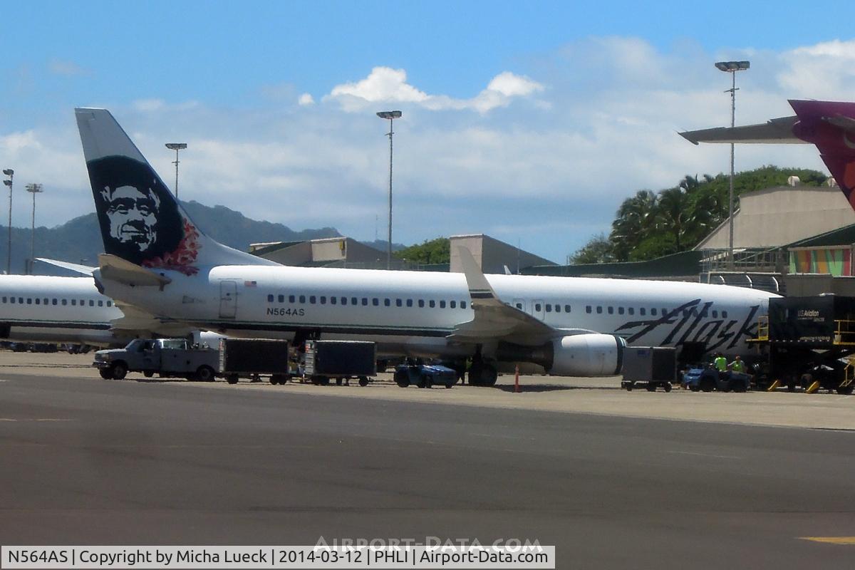 N564AS, 2006 Boeing 737-890 C/N 35103, At Lihue