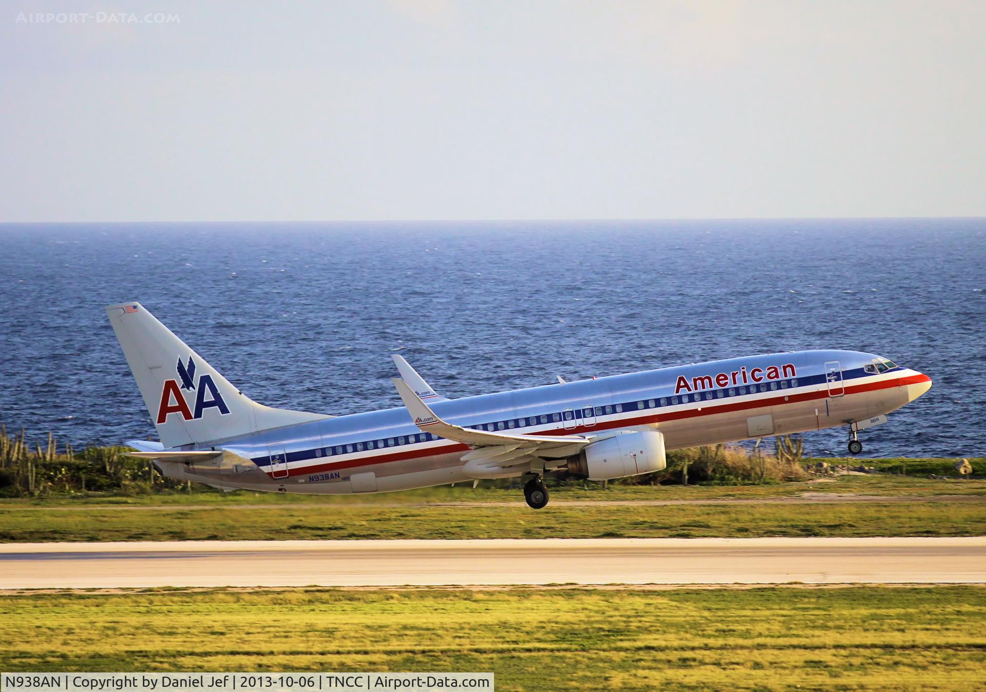 N938AN, 2000 Boeing 737-823 C/N 29533, N938an