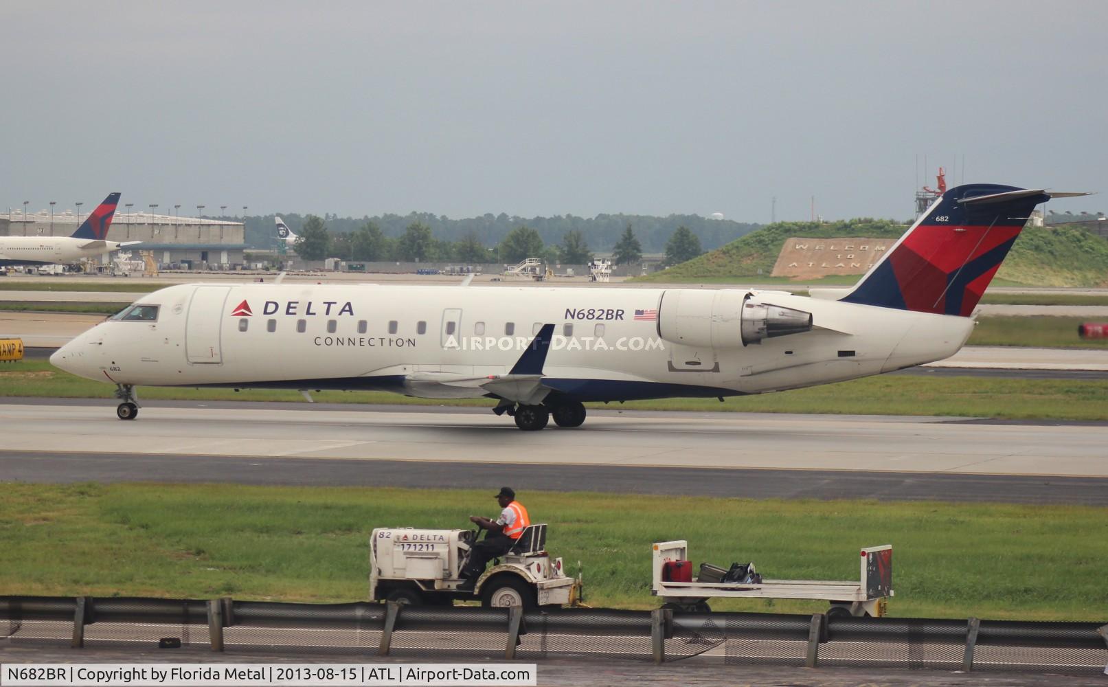 N682BR, 2002 Bombardier CRJ-200ER (CL-600-2B19) C/N 7691, ASA CRJ-200