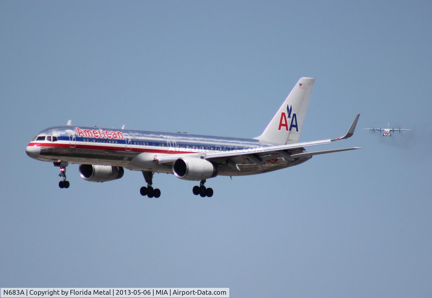 N683A, 1992 Boeing 757-223 C/N 25340, American 757-200
