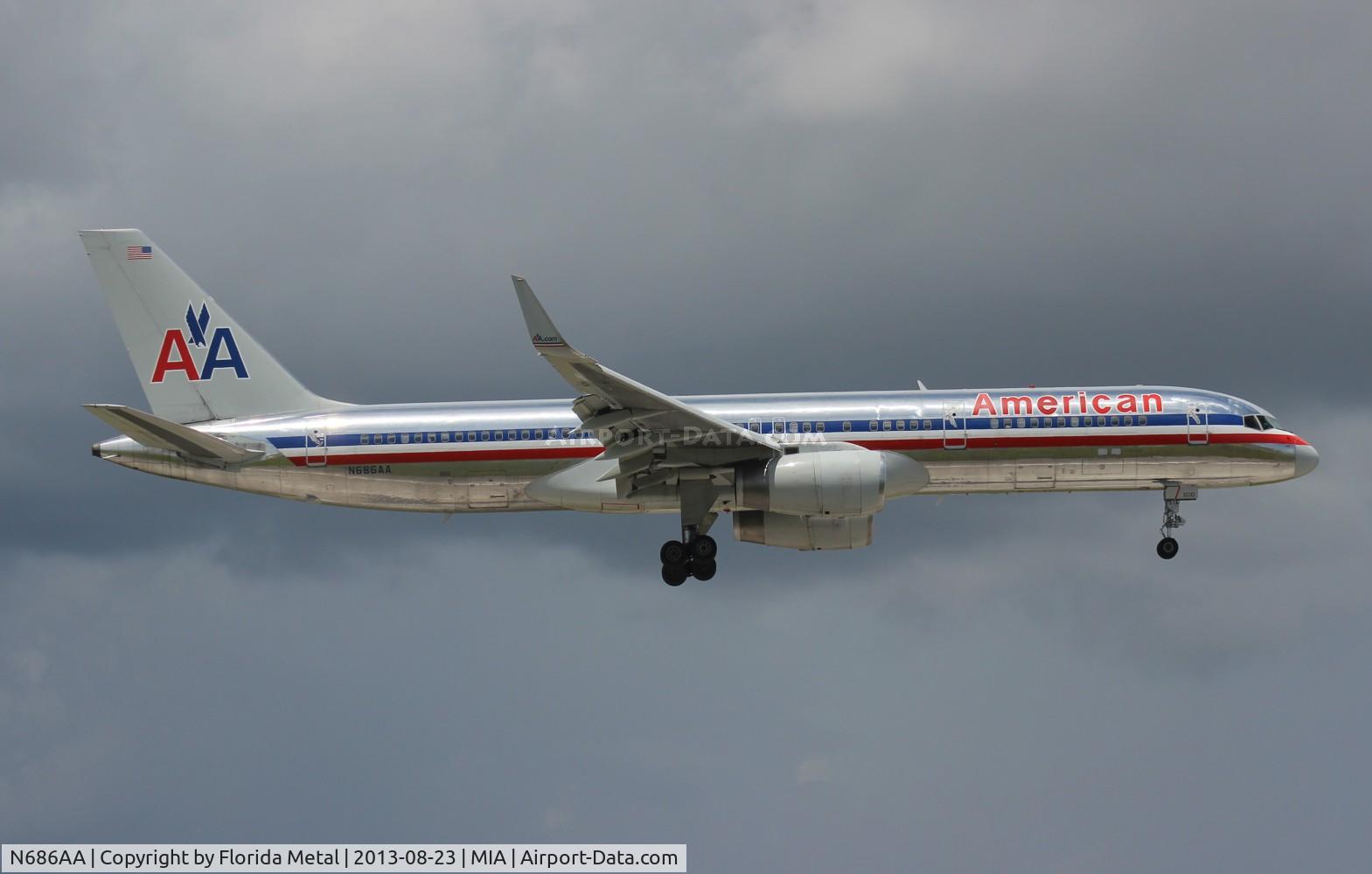 N686AA, 1992 Boeing 757-223 C/N 25343, American 757-200