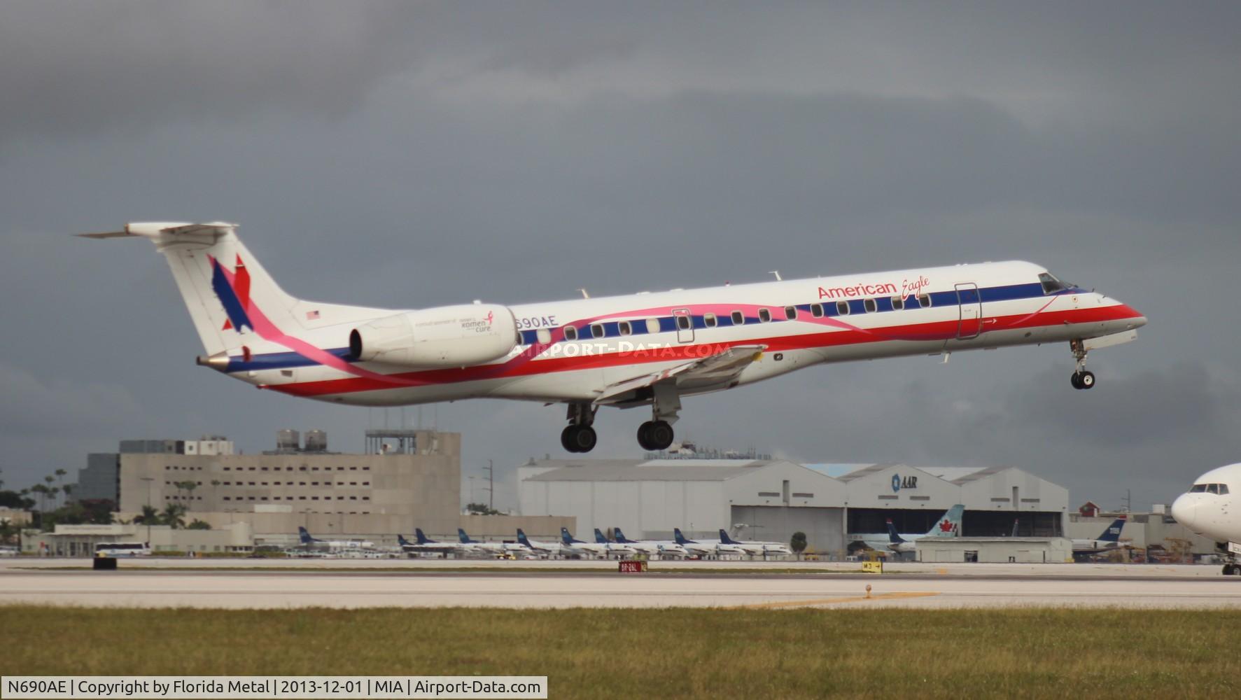 N690AE, 2004 Embraer ERJ-145LR (EMB-145LR) C/N 14500858, American Eagle Breast Cancer Awareness E145