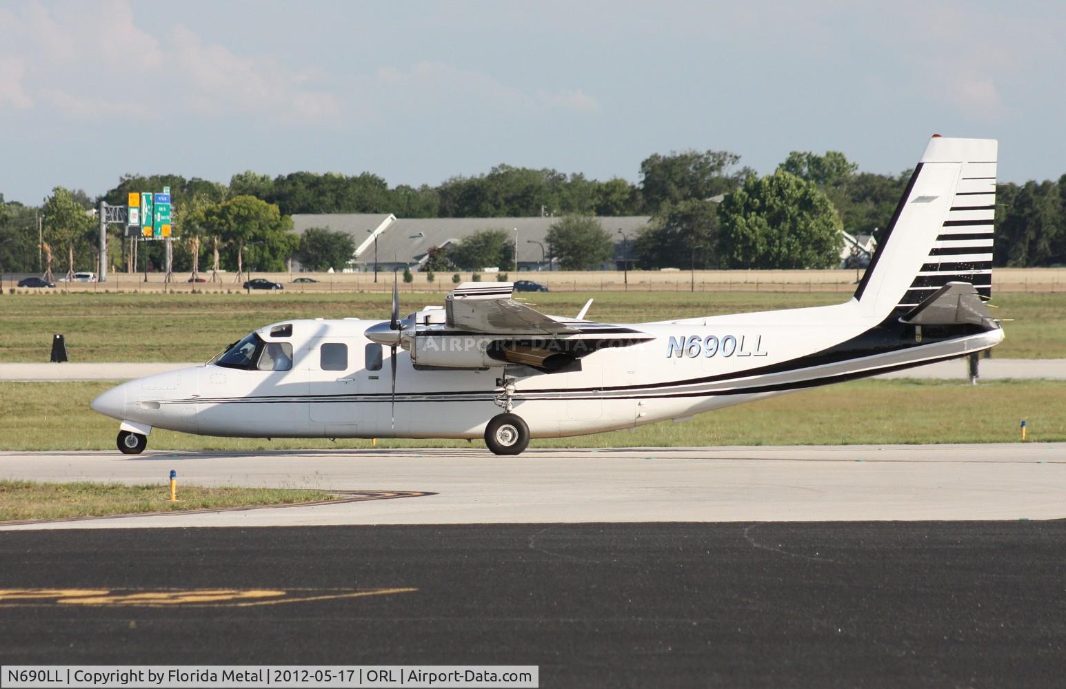 N690LL, 1977 Rockwell International 690B C/N 11384, Rockwell Aero Commander 690B