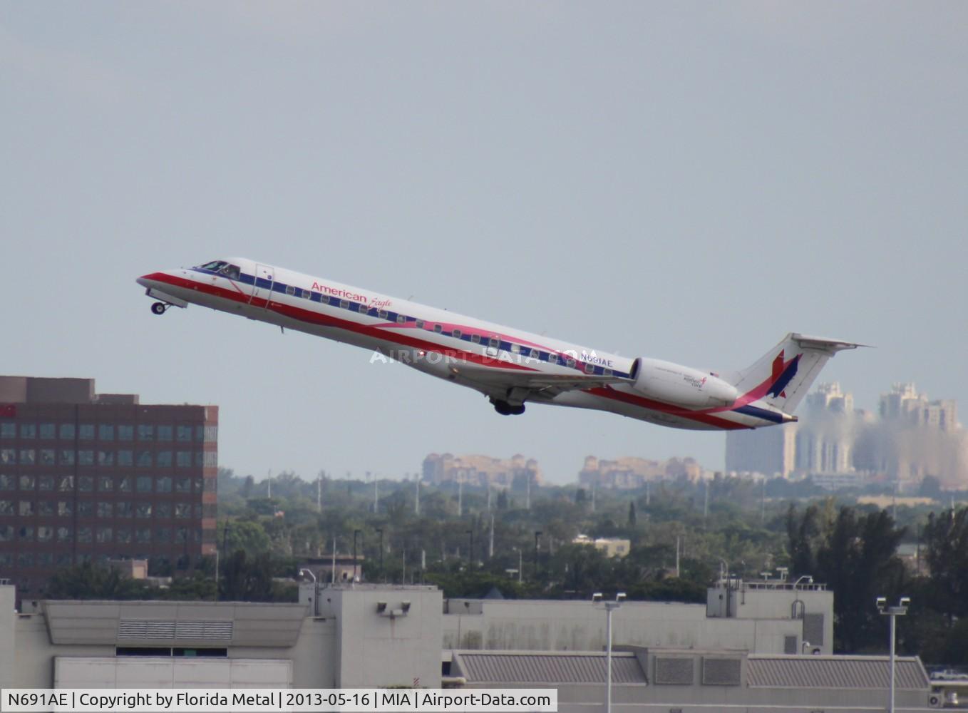 N691AE, 2004 Embraer ERJ-145LR (EMB-145LR) C/N 14500860, Eagle E145LR