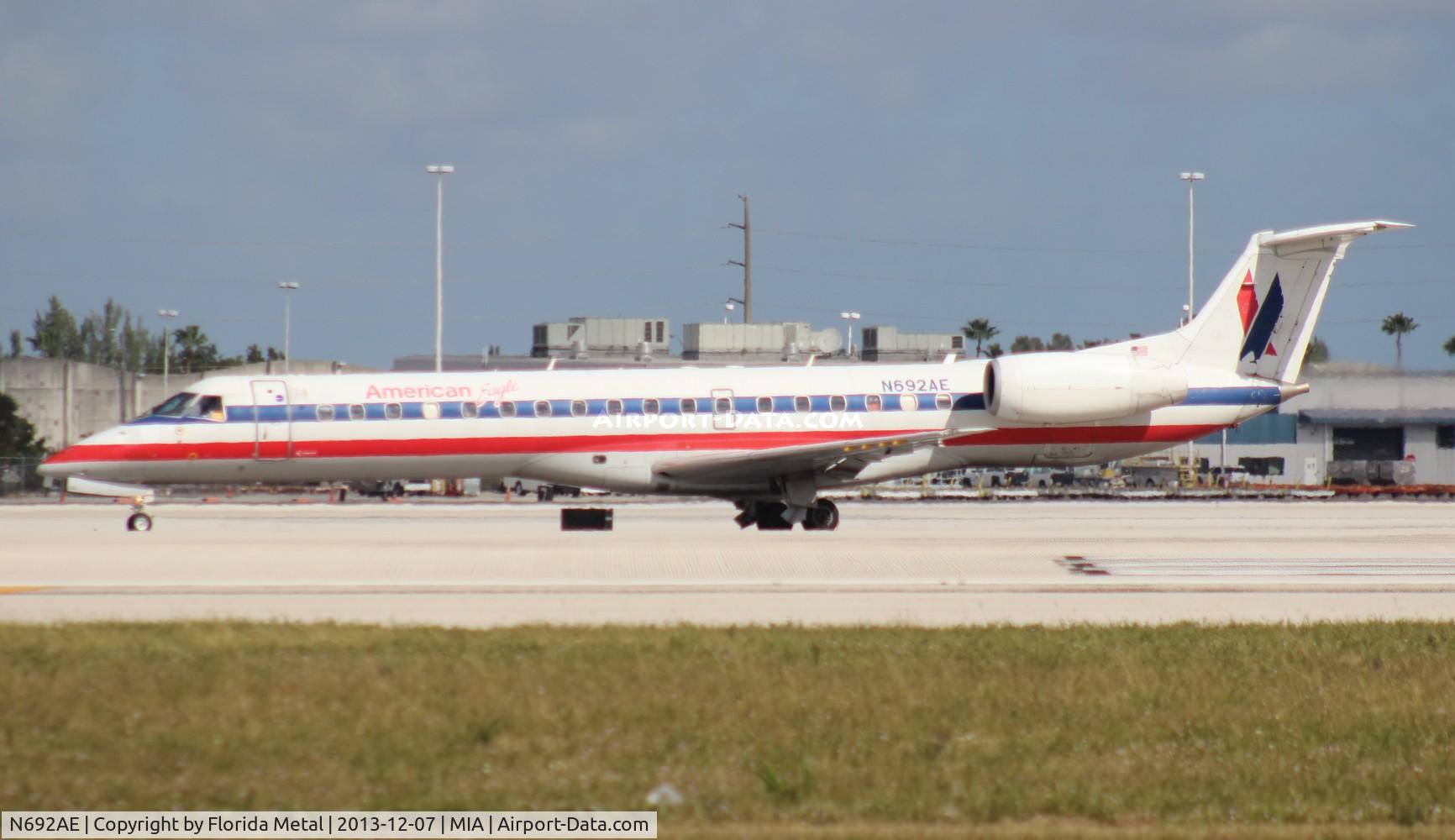 N692AE, 2004 Embraer ERJ-145LR (EMB-145LR) C/N 14500866, Eagle E145LR