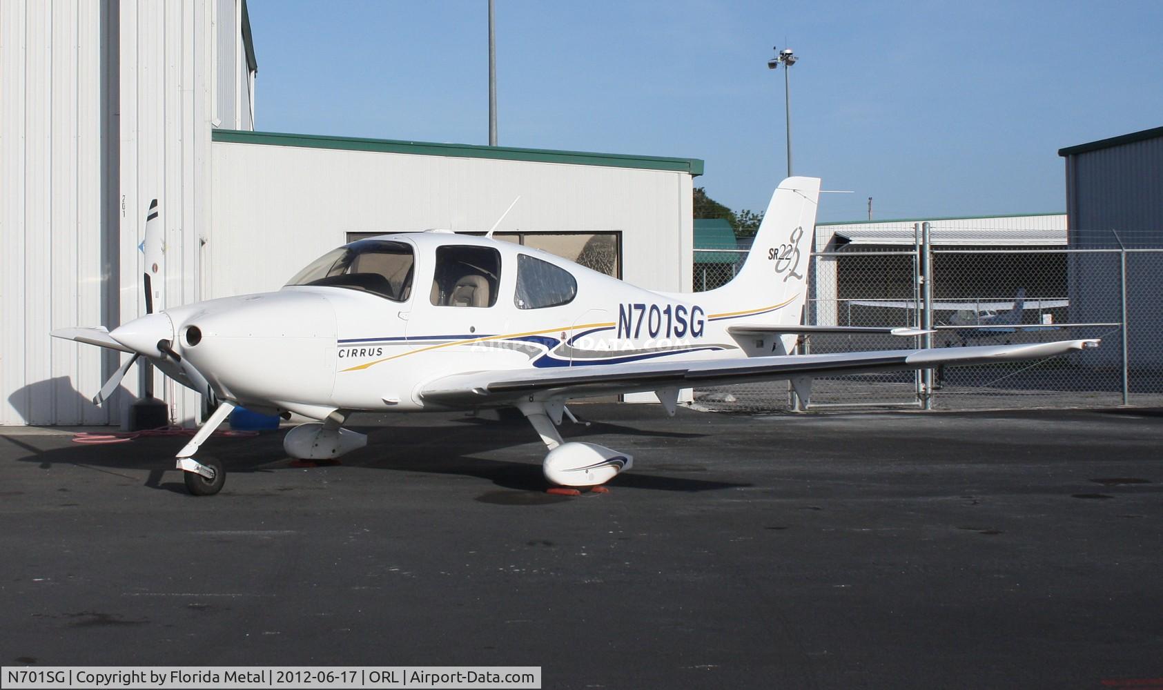 N701SG, 2004 Cirrus SR22 G2 C/N 0963, Cirrus SR22