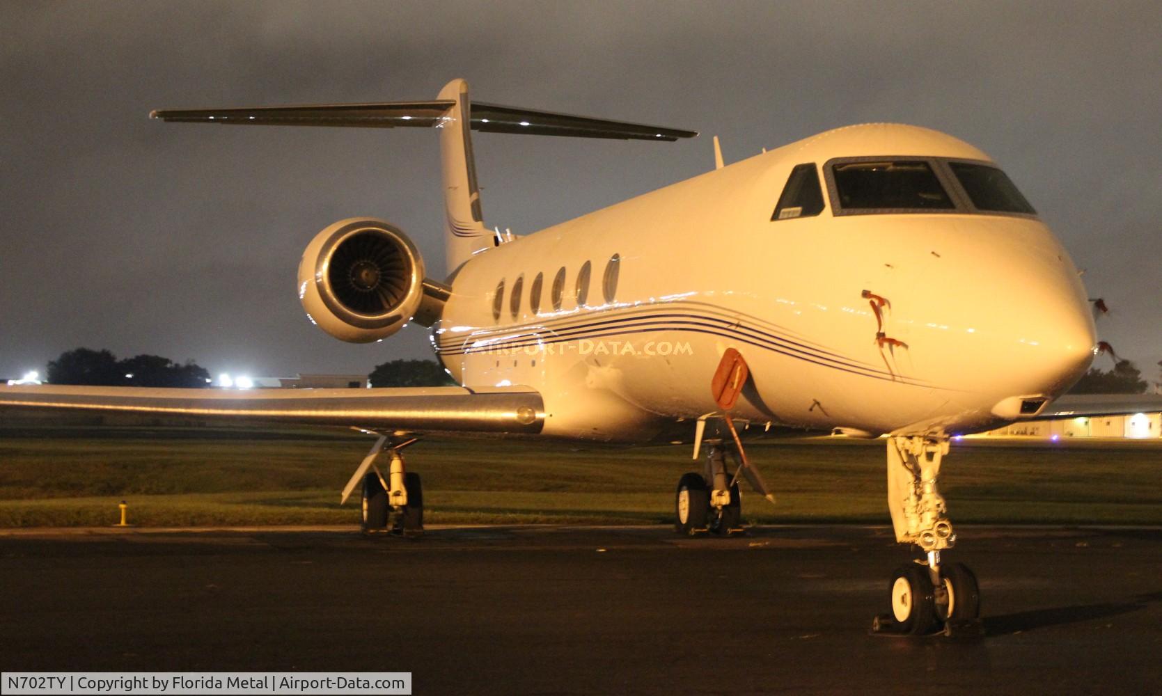 N702TY, 2000 Gulfstream Aerospace G-V C/N 621, Gulfstream V