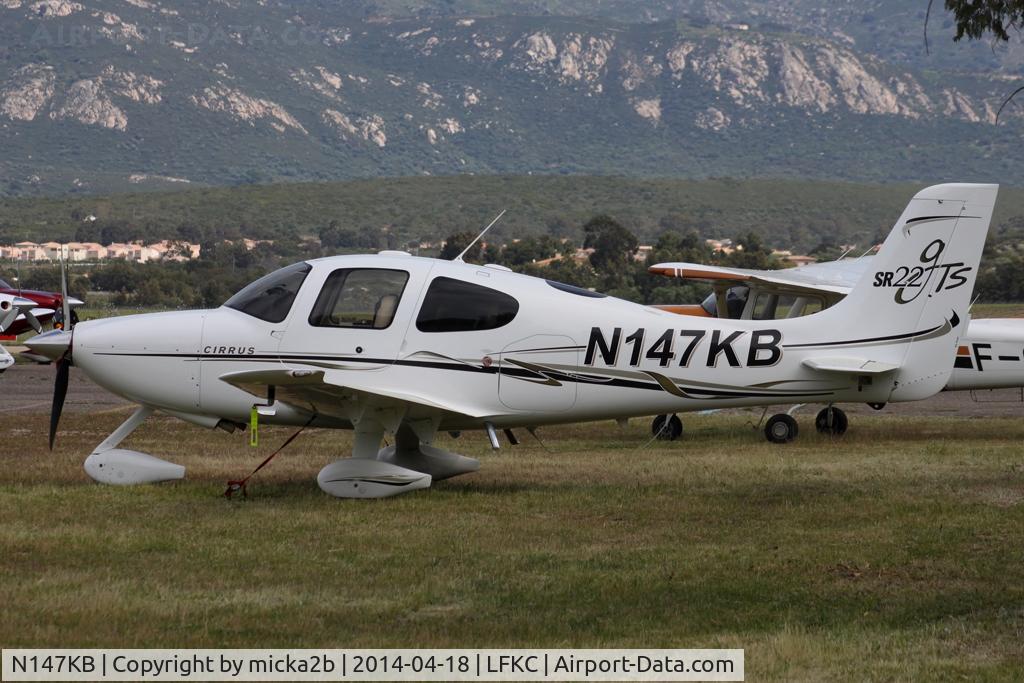 N147KB, 2006 Cirrus SR22 GTS C/N 1869, Parked