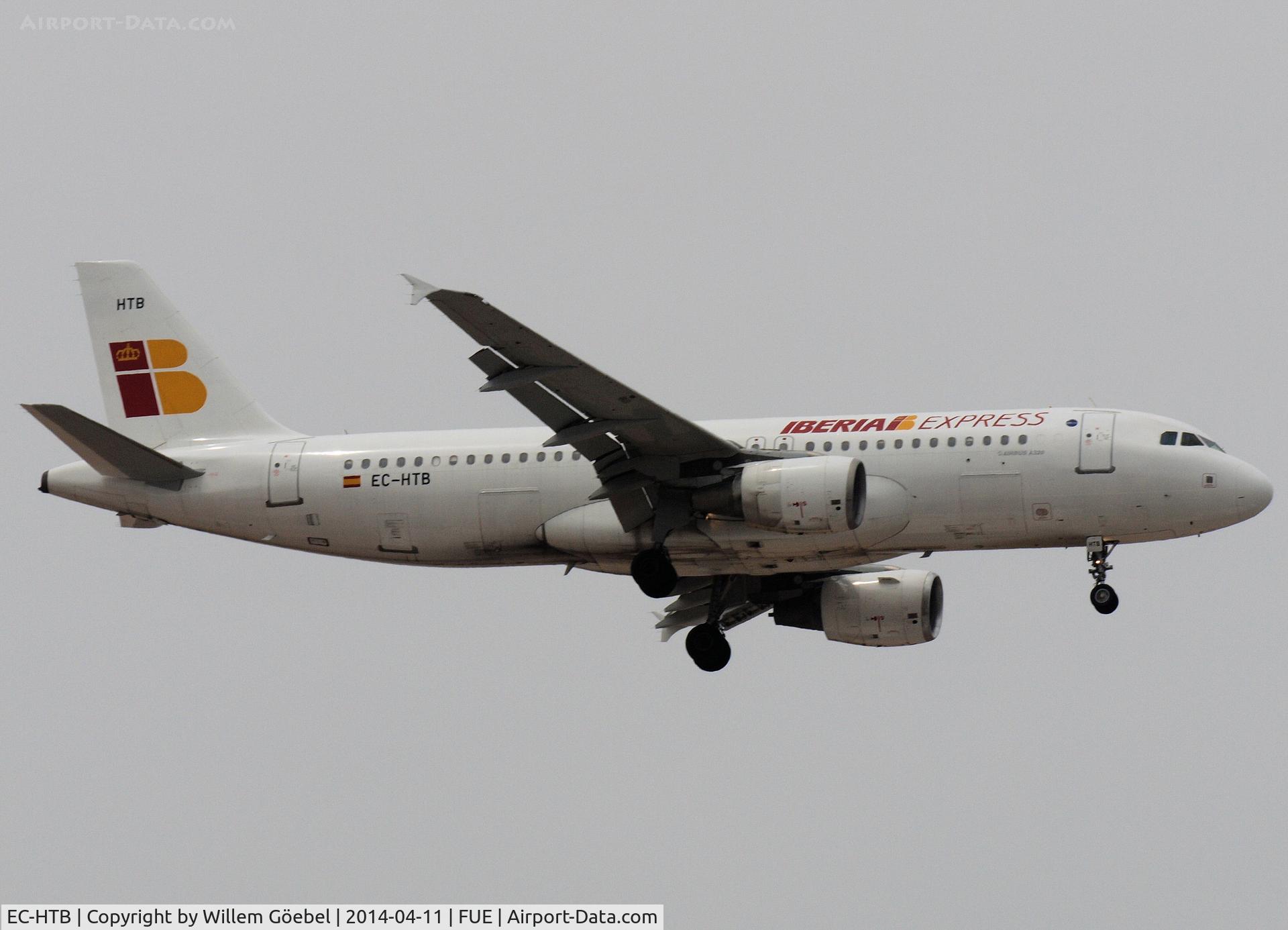 EC-HTB, 2001 Airbus A320-214 C/N 1530, Prepare for landing on Fuertefentura Airport