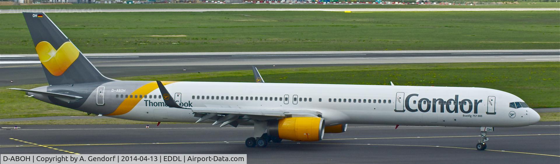 D-ABOH, 1999 Boeing 757-330 C/N 30030, Condor, is here in the new colourscheme taxiing to the gate, shortly after landing at Düsseldorf Int'l(EDDL)