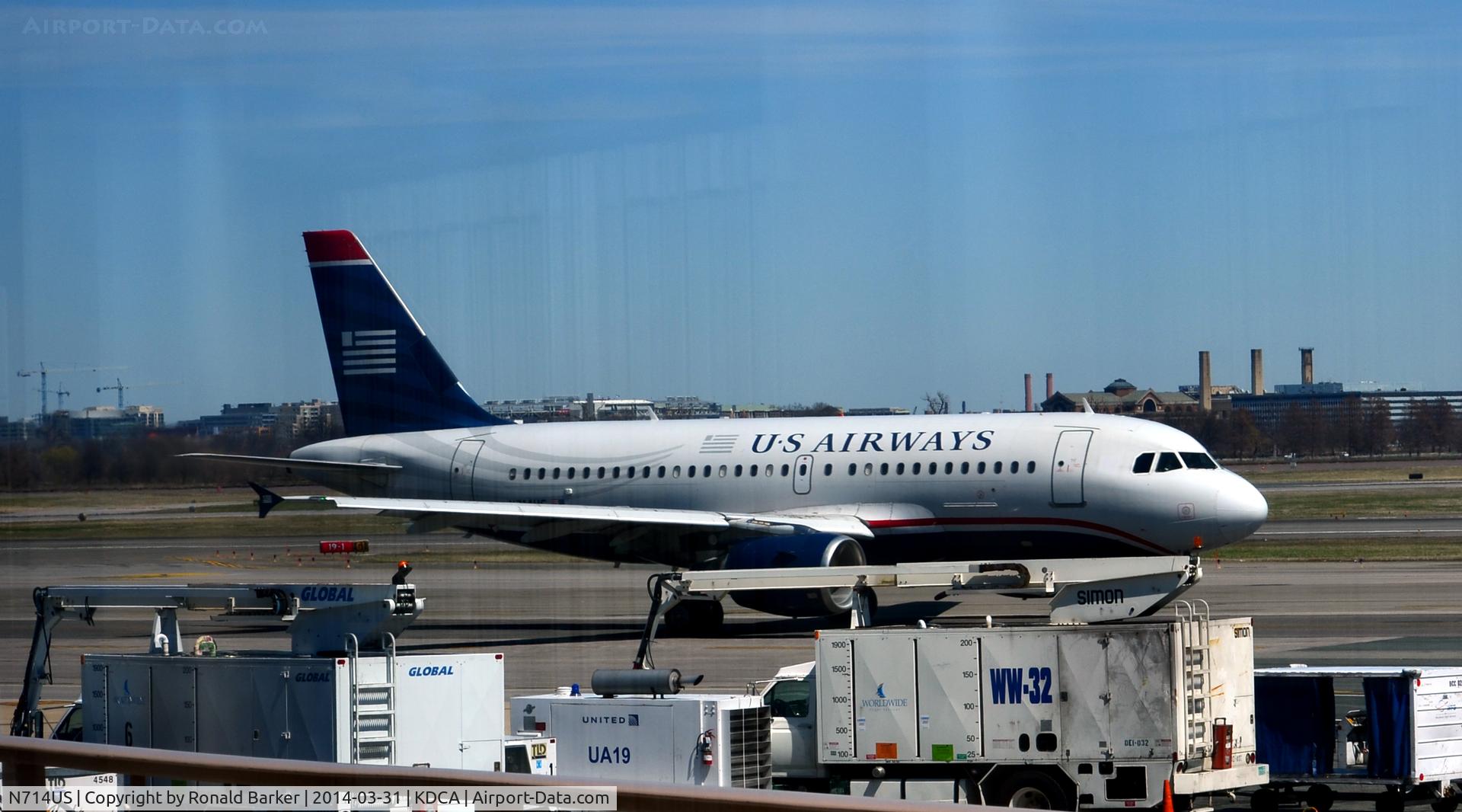 N714US, 1999 Airbus A319-112 C/N 1046, Taxi National