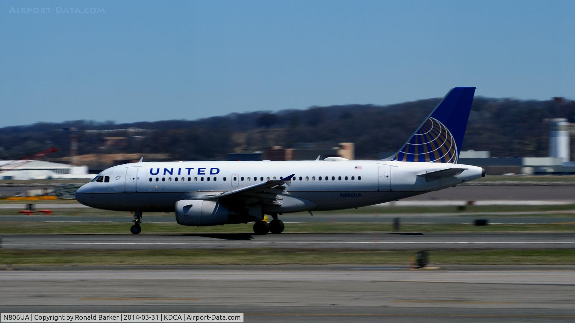 N806UA, 1998 Airbus A319-131 C/N 788, Takeoff roll National