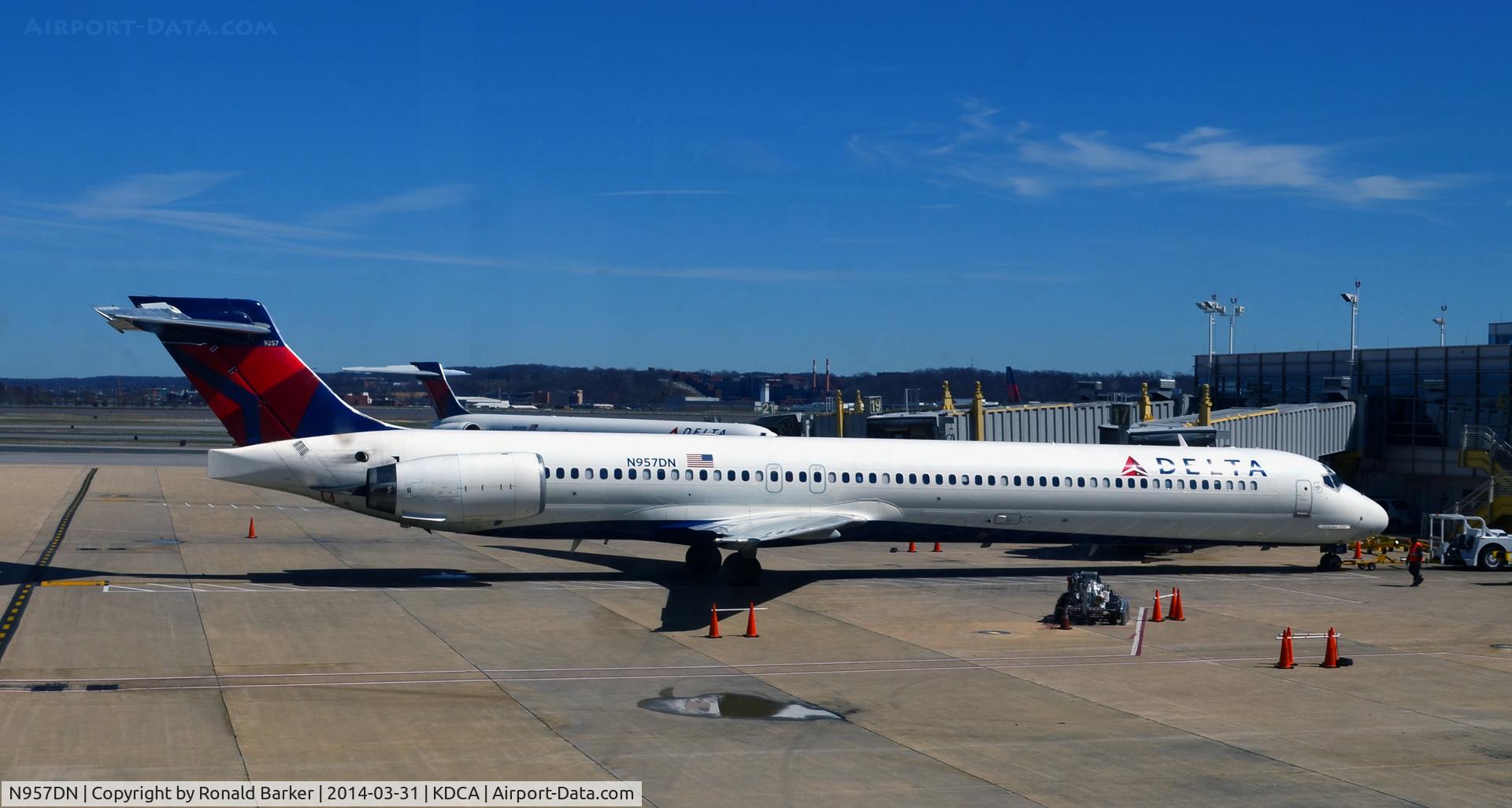 N957DN, 1997 McDonnell Douglas MD-90-30 C/N 53527, At Gate 17 with the rear door up  National