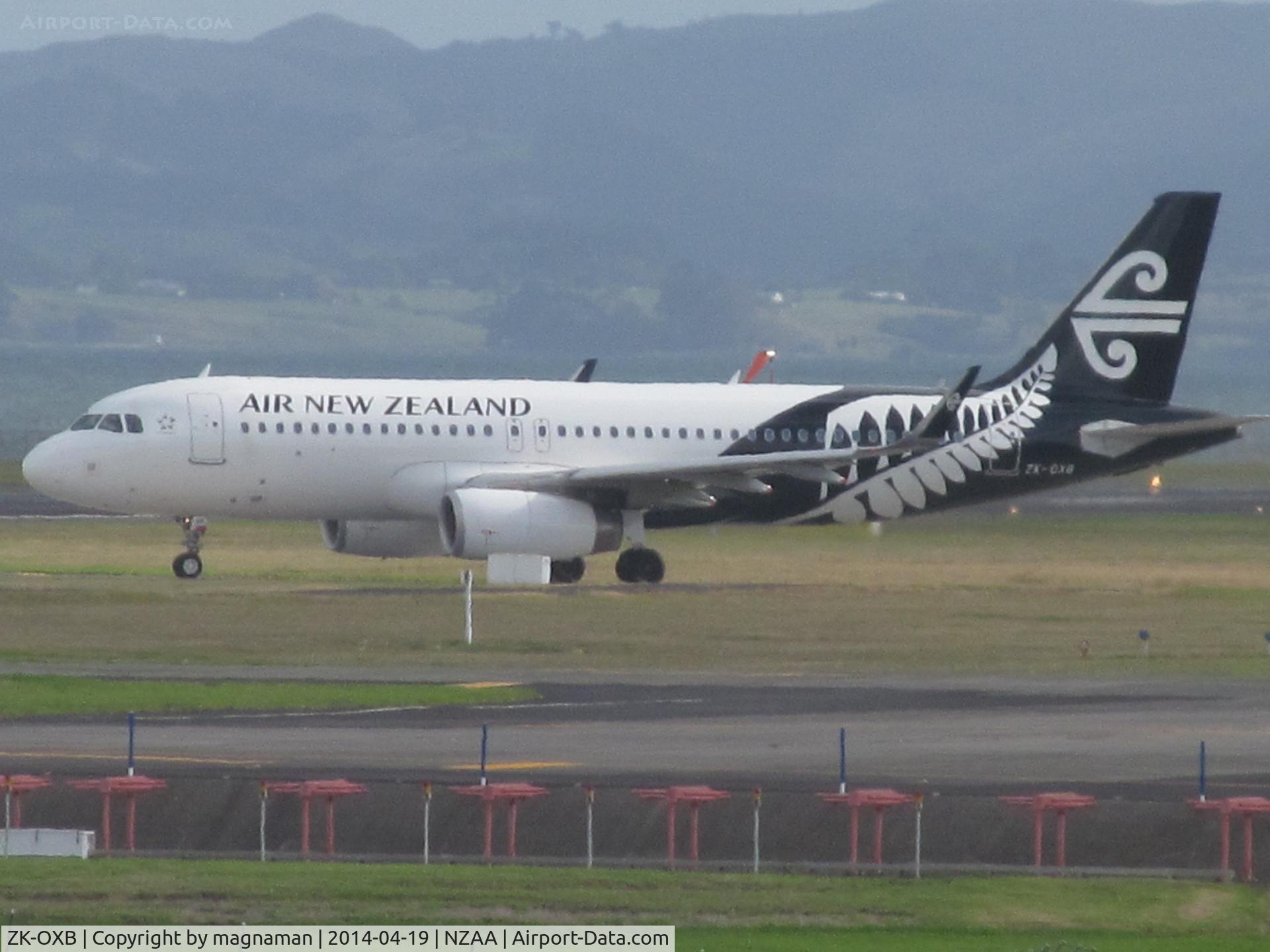 ZK-OXB, 2013 Airbus A320-232 C/N 5682, About to leave