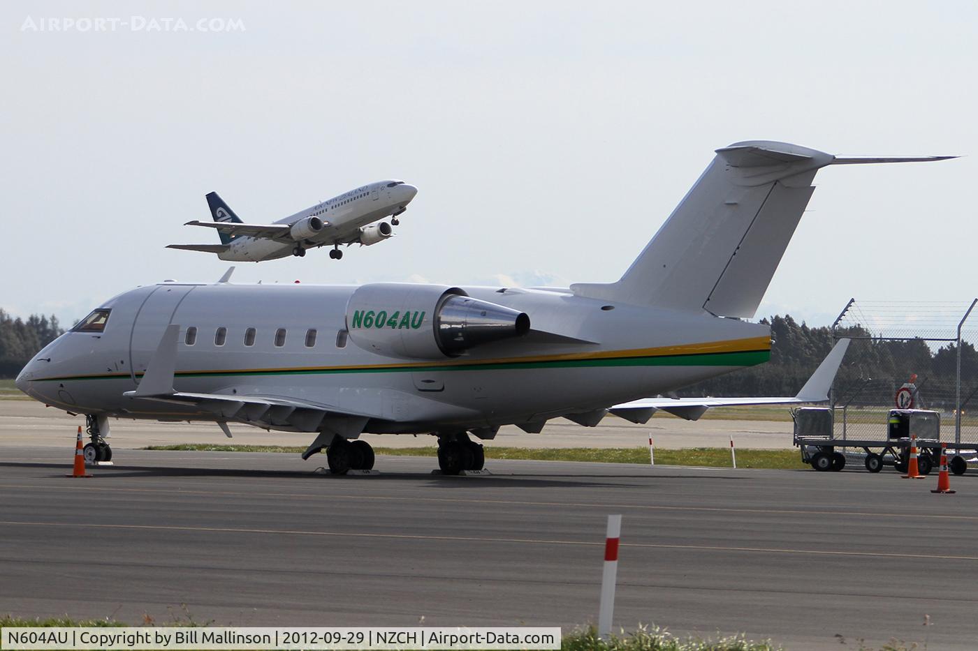 N604AU, 1999 Bombardier Challenger 604 (CL-600-2B16) C/N 5434, parked up