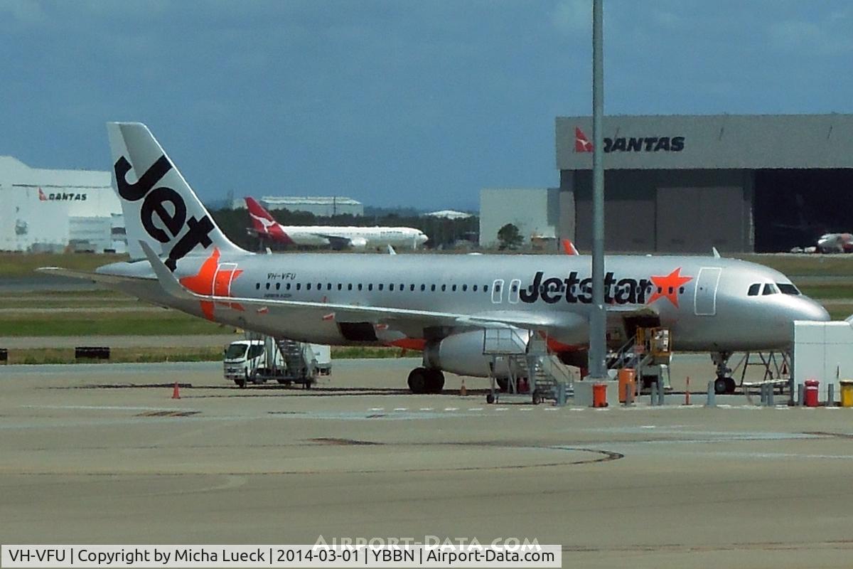VH-VFU, 2013 Airbus A320-232 C/N 5814, At Brisbane